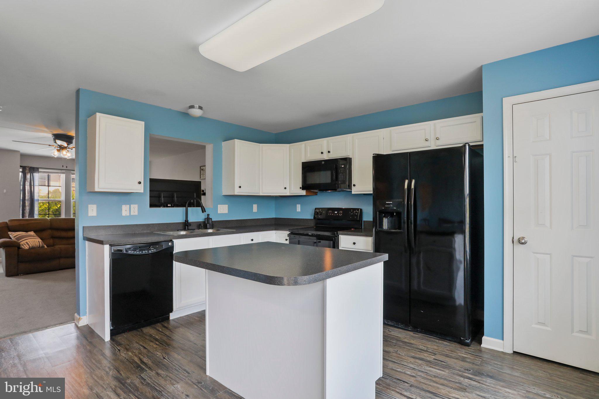 RIVERSIDE VILLAGES - Residential