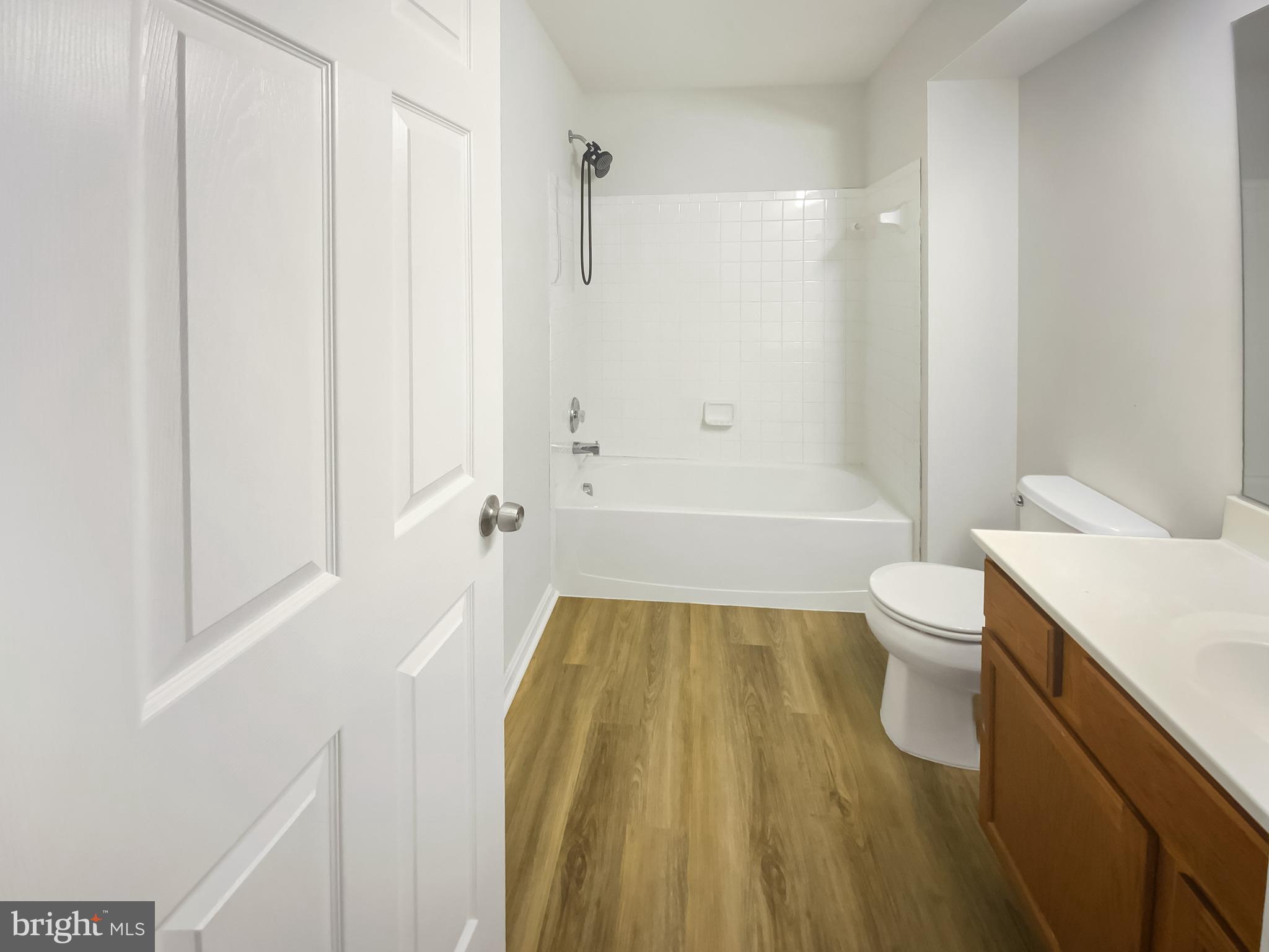 RIVER WALK - Residential