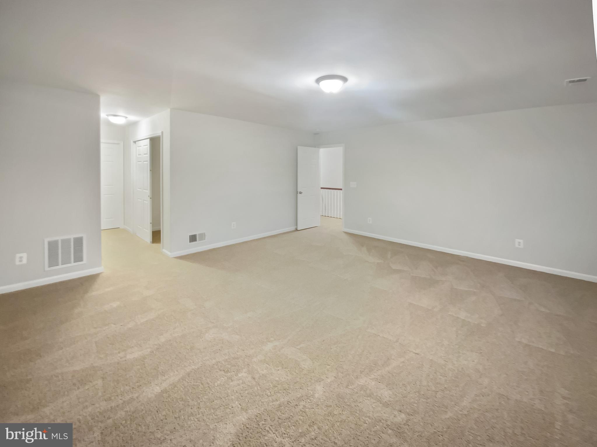 1020 BAKERSFIELD LANE