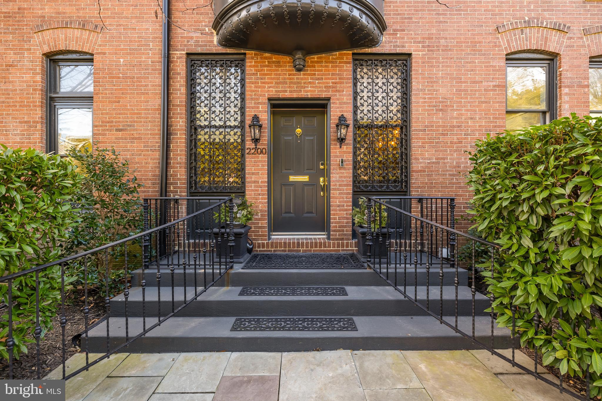 2200 DECATUR PLACE NW