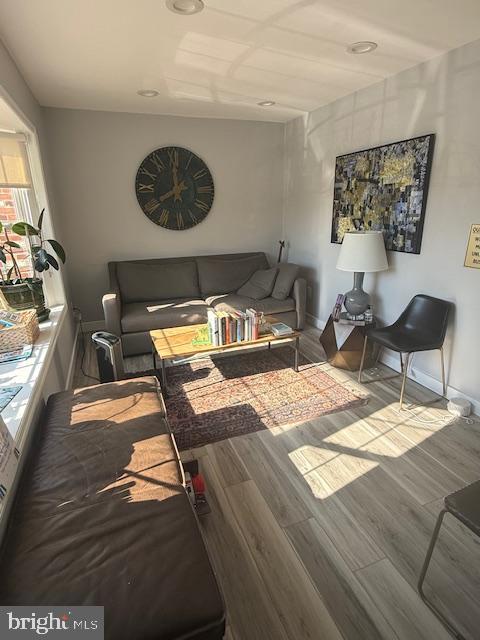 1303 VINCENT PLACE 15