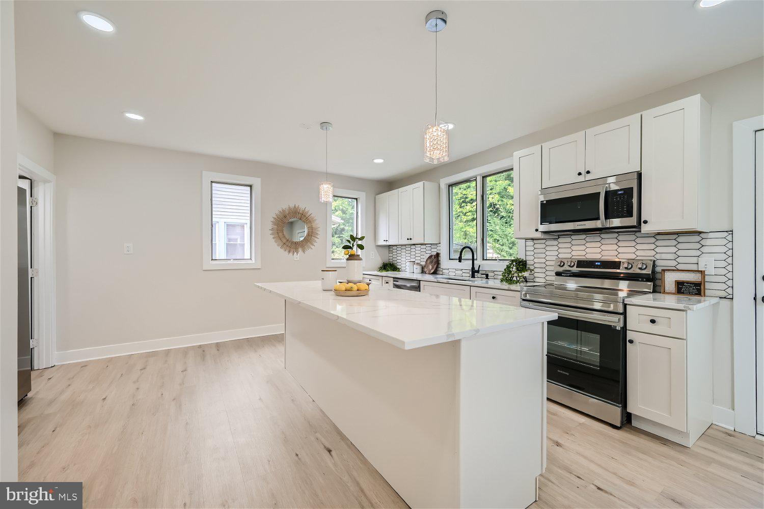 GOVANS - Residential Lease