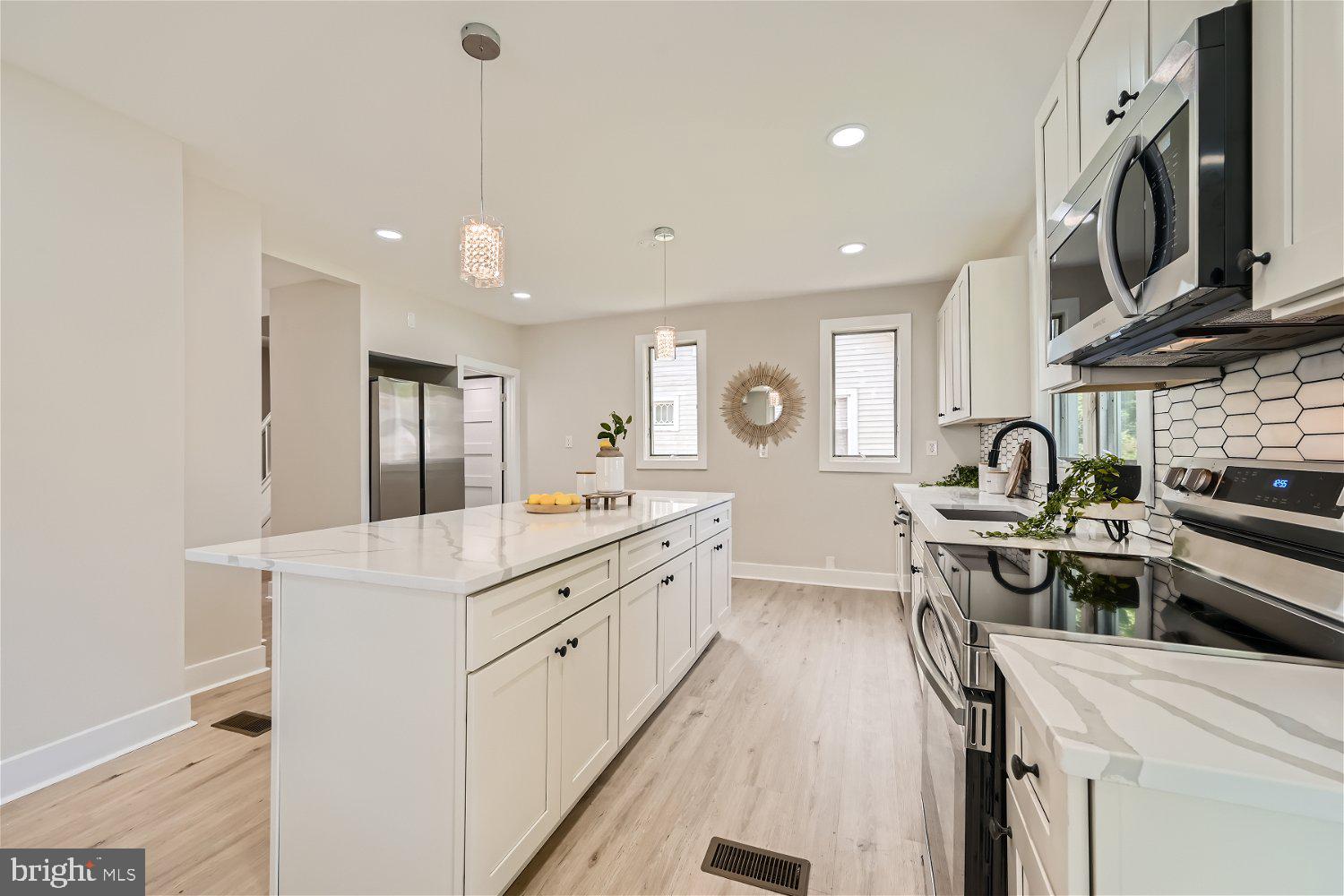 GOVANS - Residential Lease