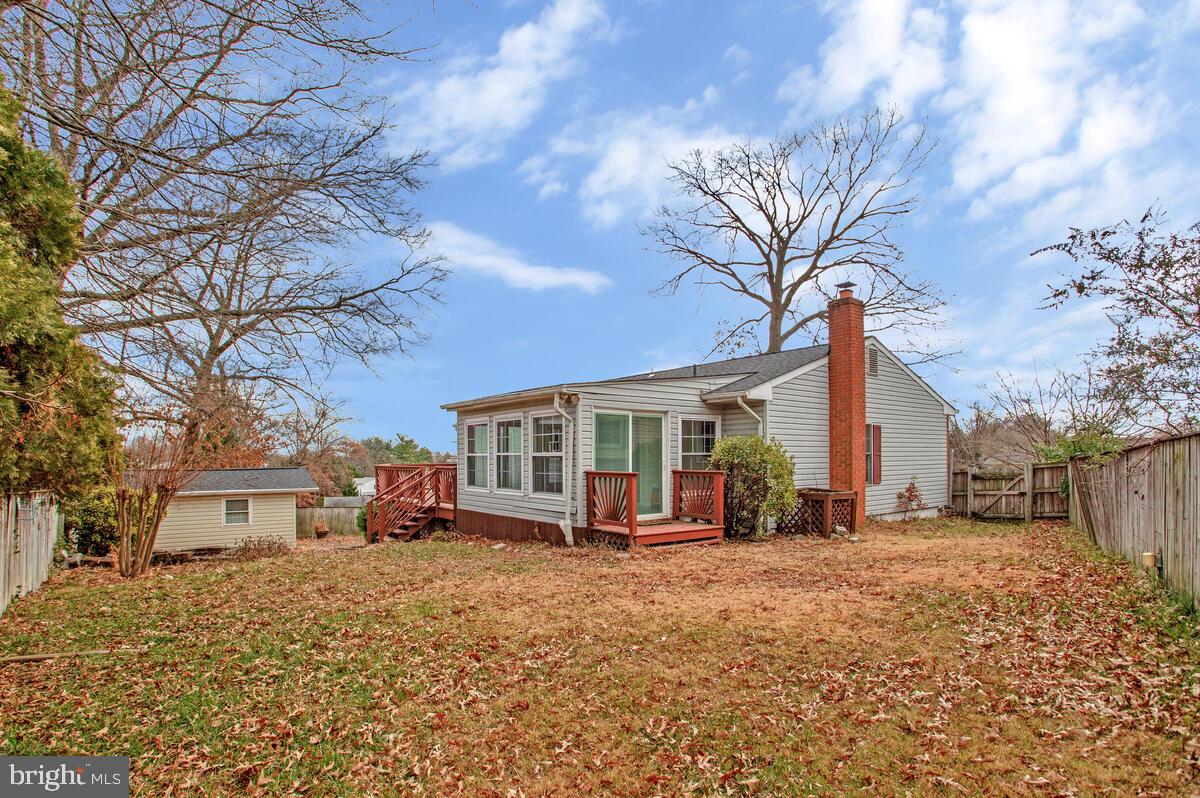 KINSLOUCH FARMS - Residential