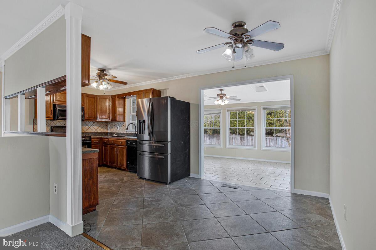 KINSLOUCH FARMS - Residential