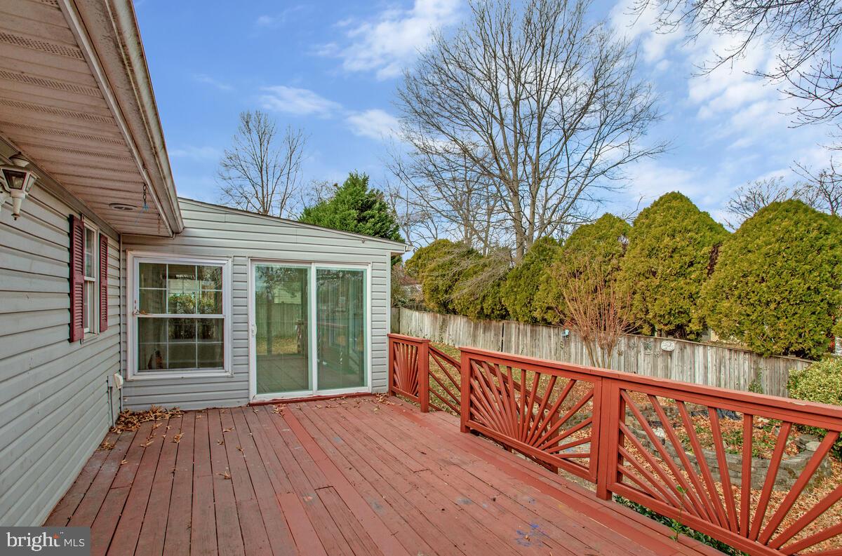 KINSLOUCH FARMS - Residential