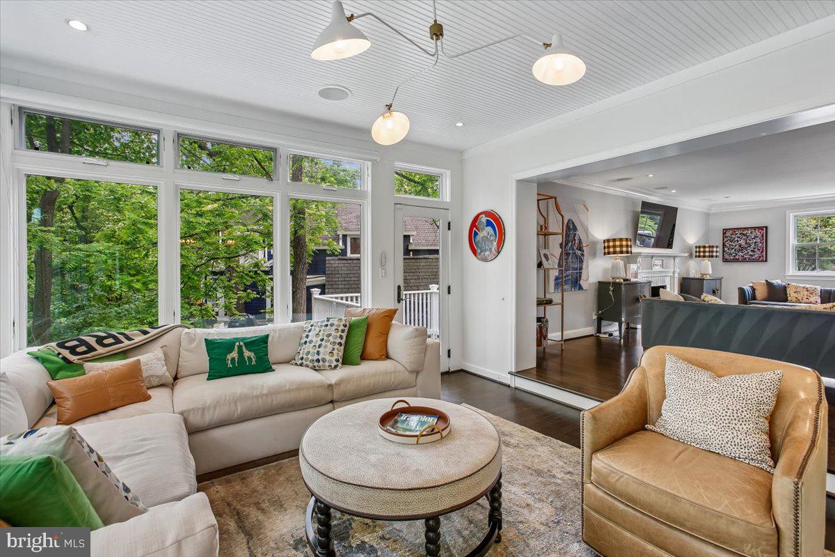 BEVERLEY HILLS - Residential
