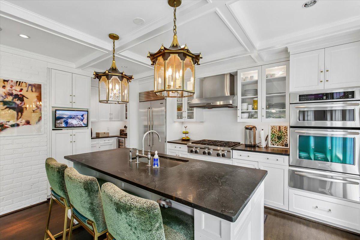 BEVERLEY HILLS - Residential