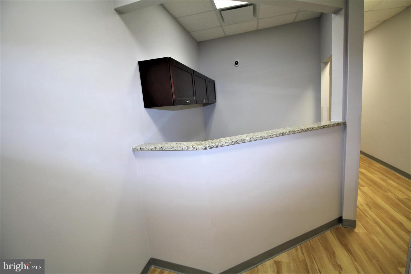 212 E LEXINGTON