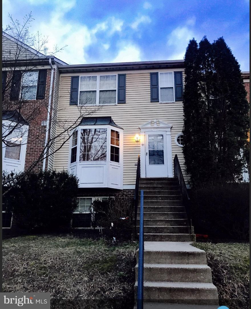 Located in the Heart of Crofton.Walk to Waugh Chapel Towne Centre,close to major highways & 5 minutes from Marc Train. Spacious LR w/ bay window,huge country kitchen w/ walk out to deck, vaulted ceiling in Master Bedroom,skylight in Master Bath,walk out to fenced rear back yard. Home needs your vision and a little TLC to shine again.