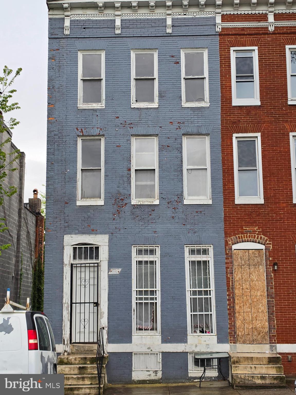 SANDTOWN-WINCHESTER - Residential