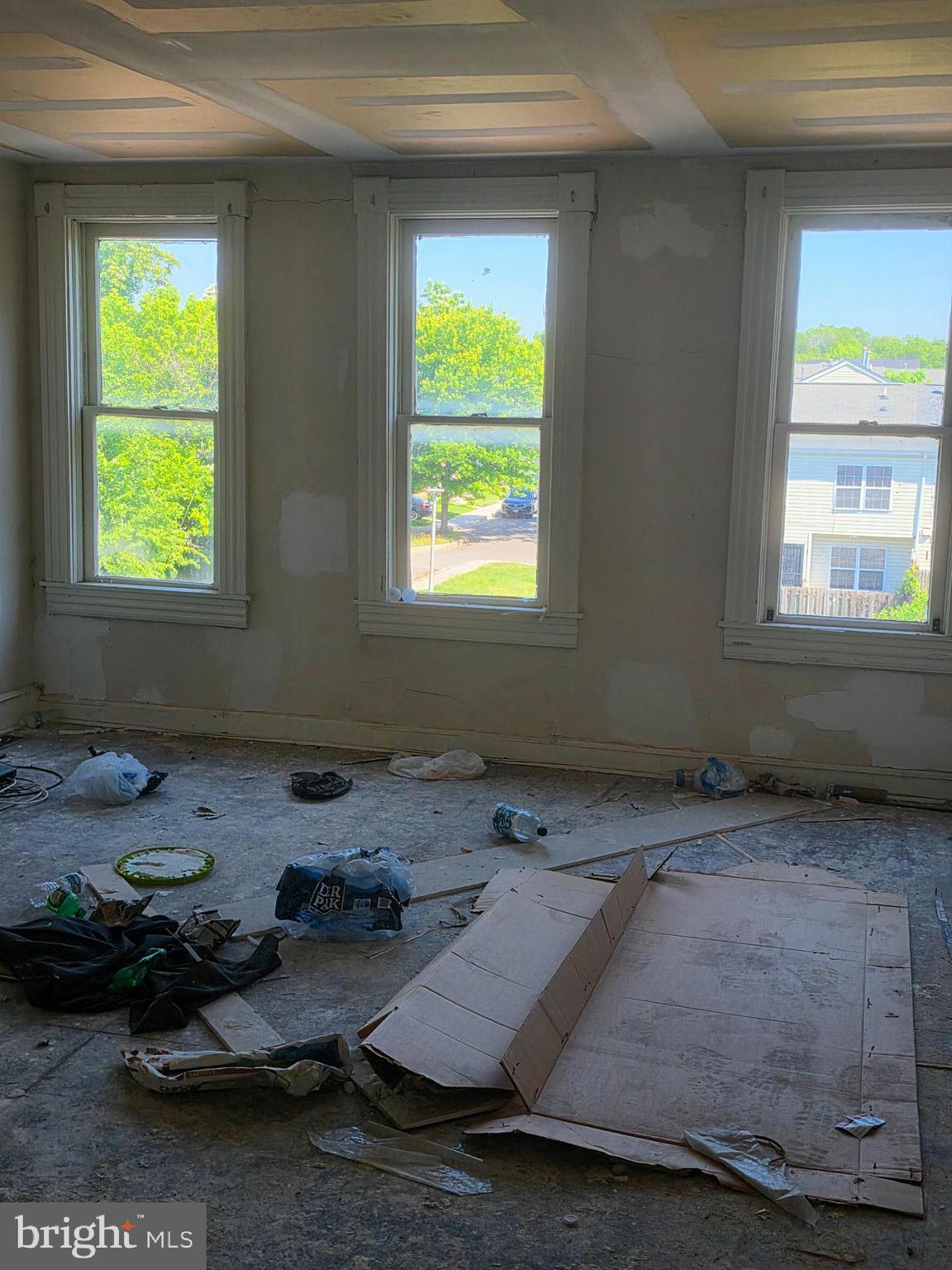 SANDTOWN-WINCHESTER - Residential