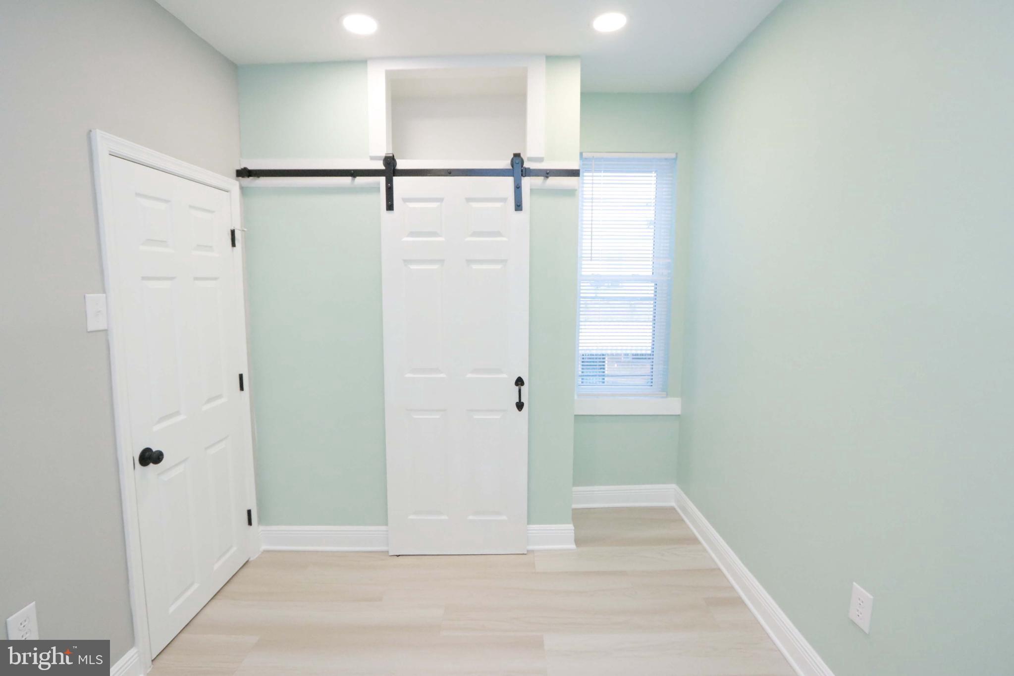 PORT RICHMOND - Residential