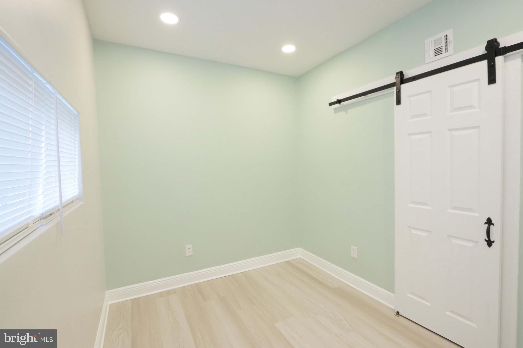 PORT RICHMOND - Residential