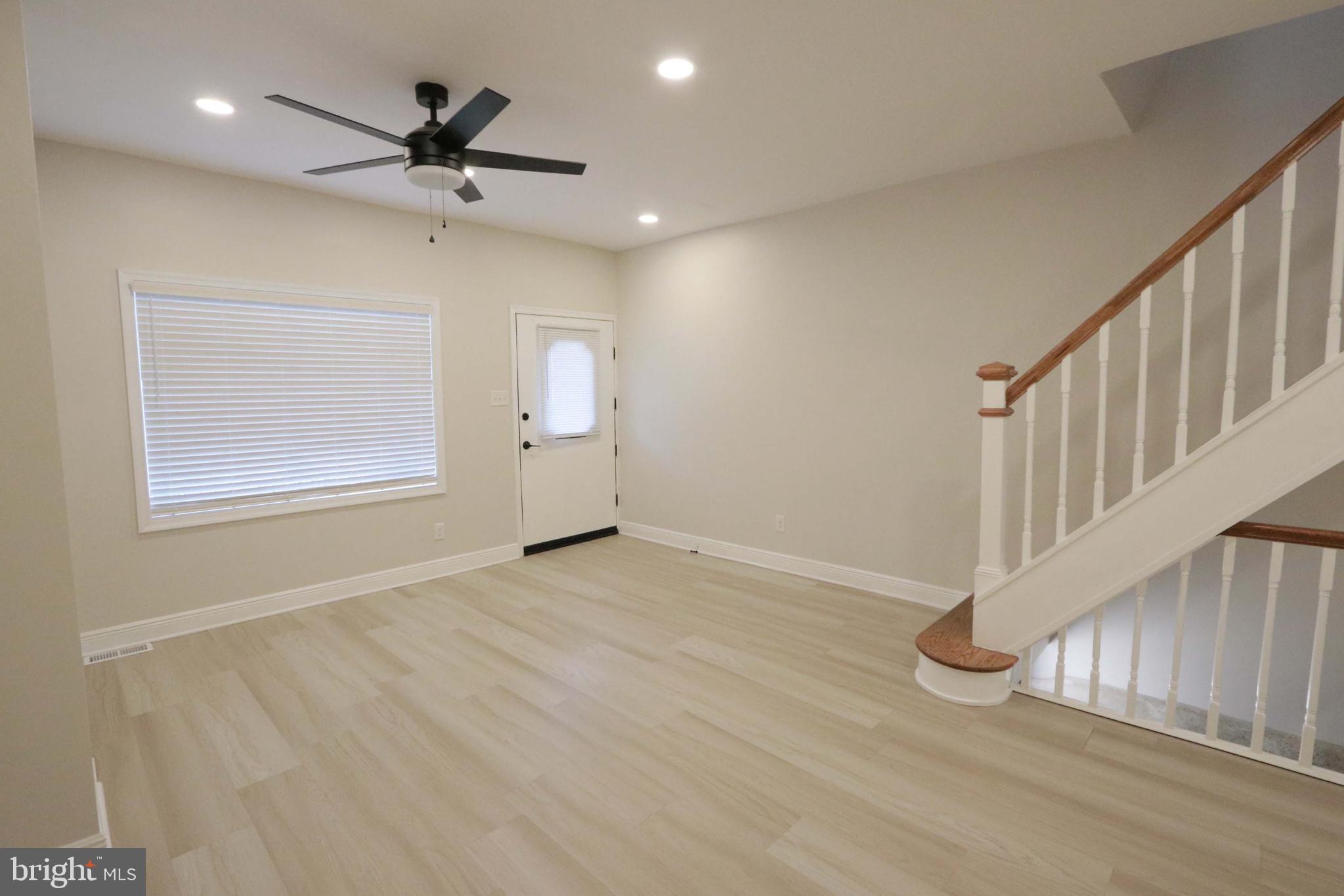 PORT RICHMOND - Residential