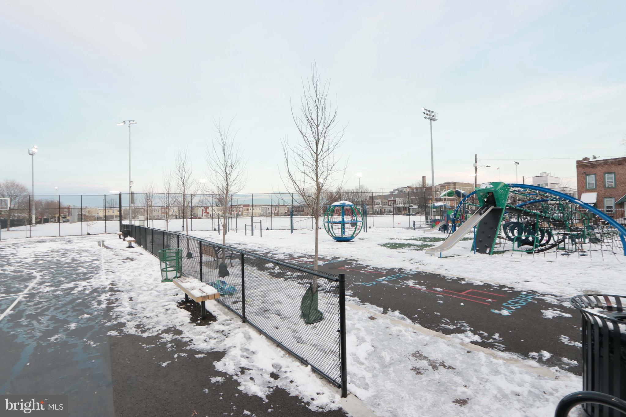 PORT RICHMOND - Residential