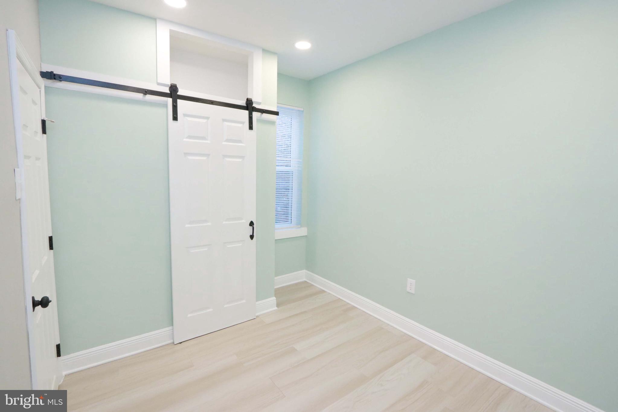 PORT RICHMOND - Residential