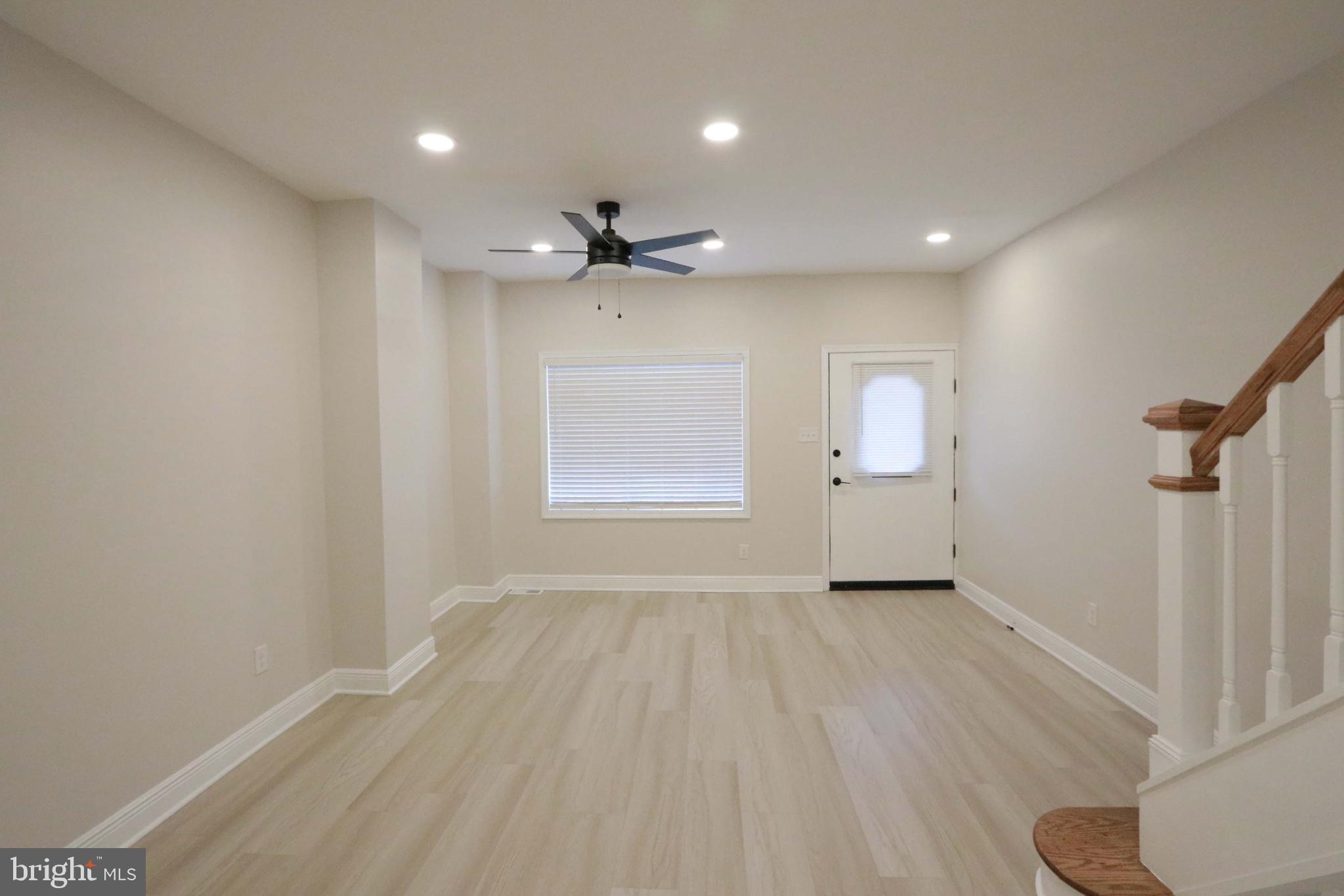 PORT RICHMOND - Residential