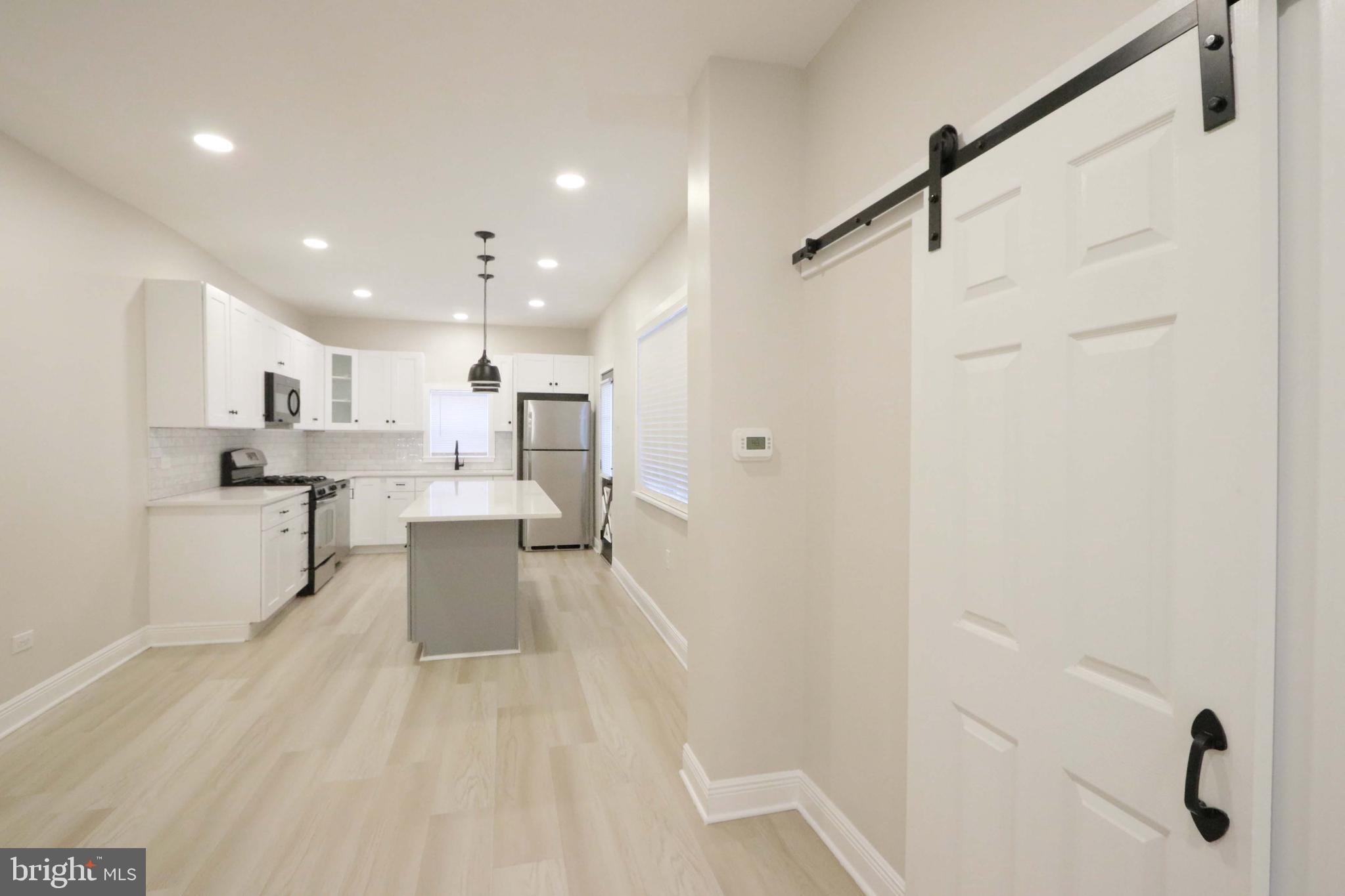 PORT RICHMOND - Residential