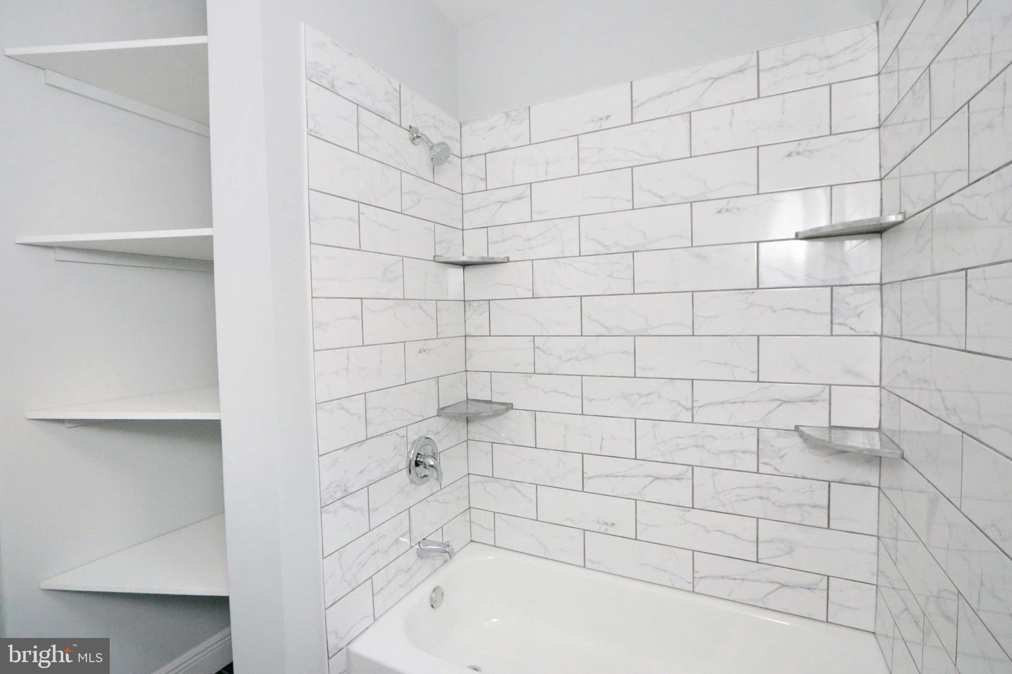 PORT RICHMOND - Residential