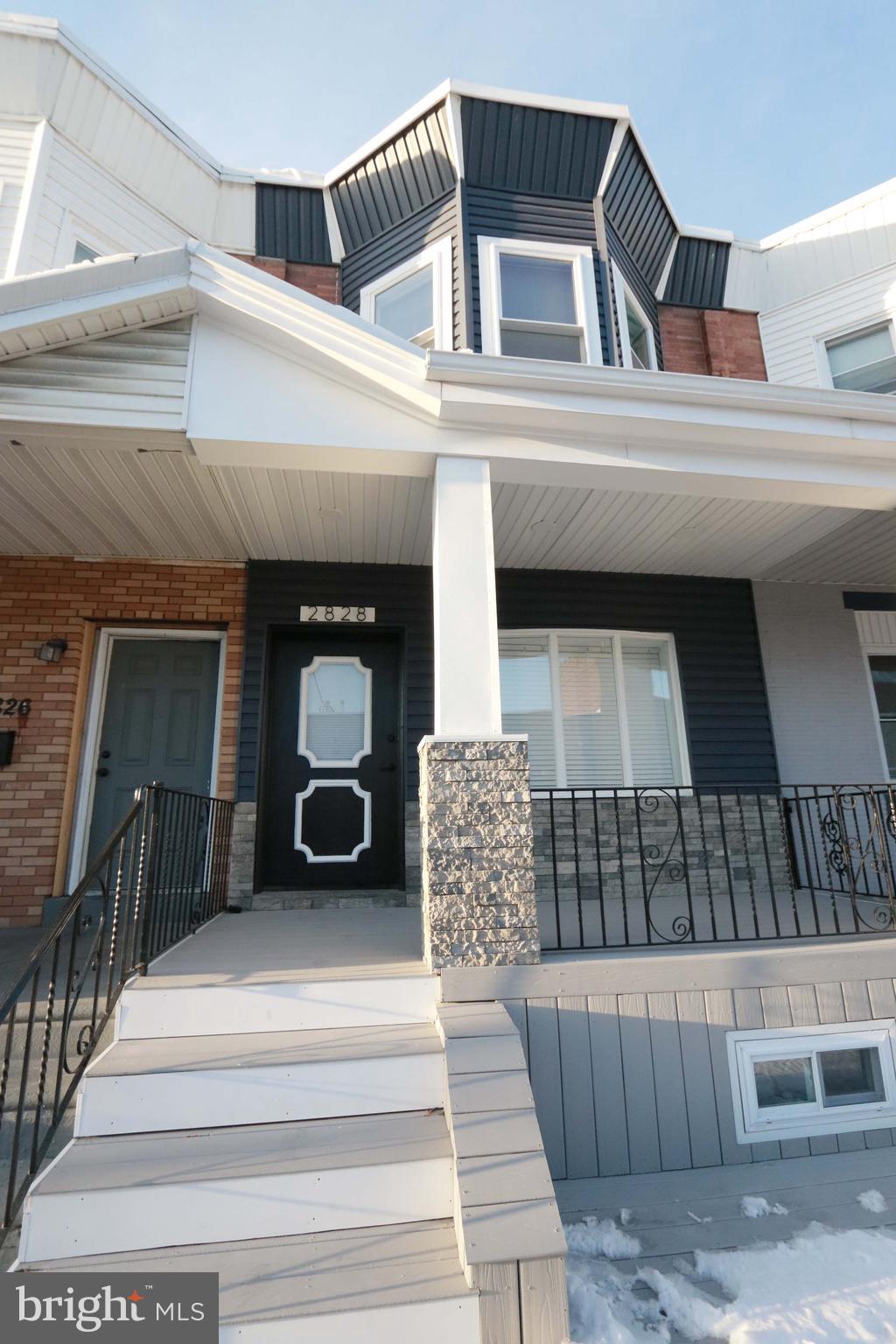 PORT RICHMOND - Residential