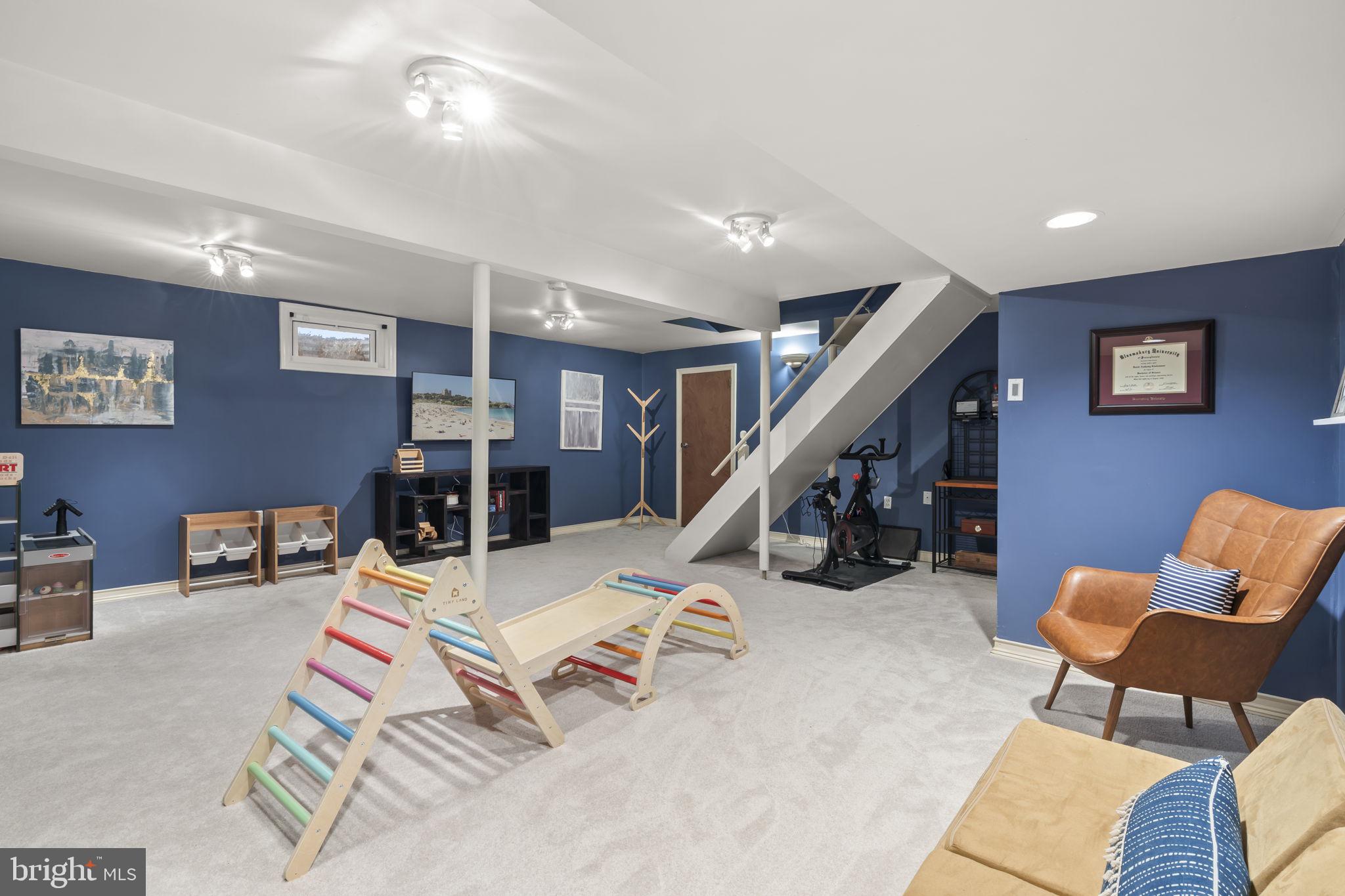 OLD MILL WOODS - Residential