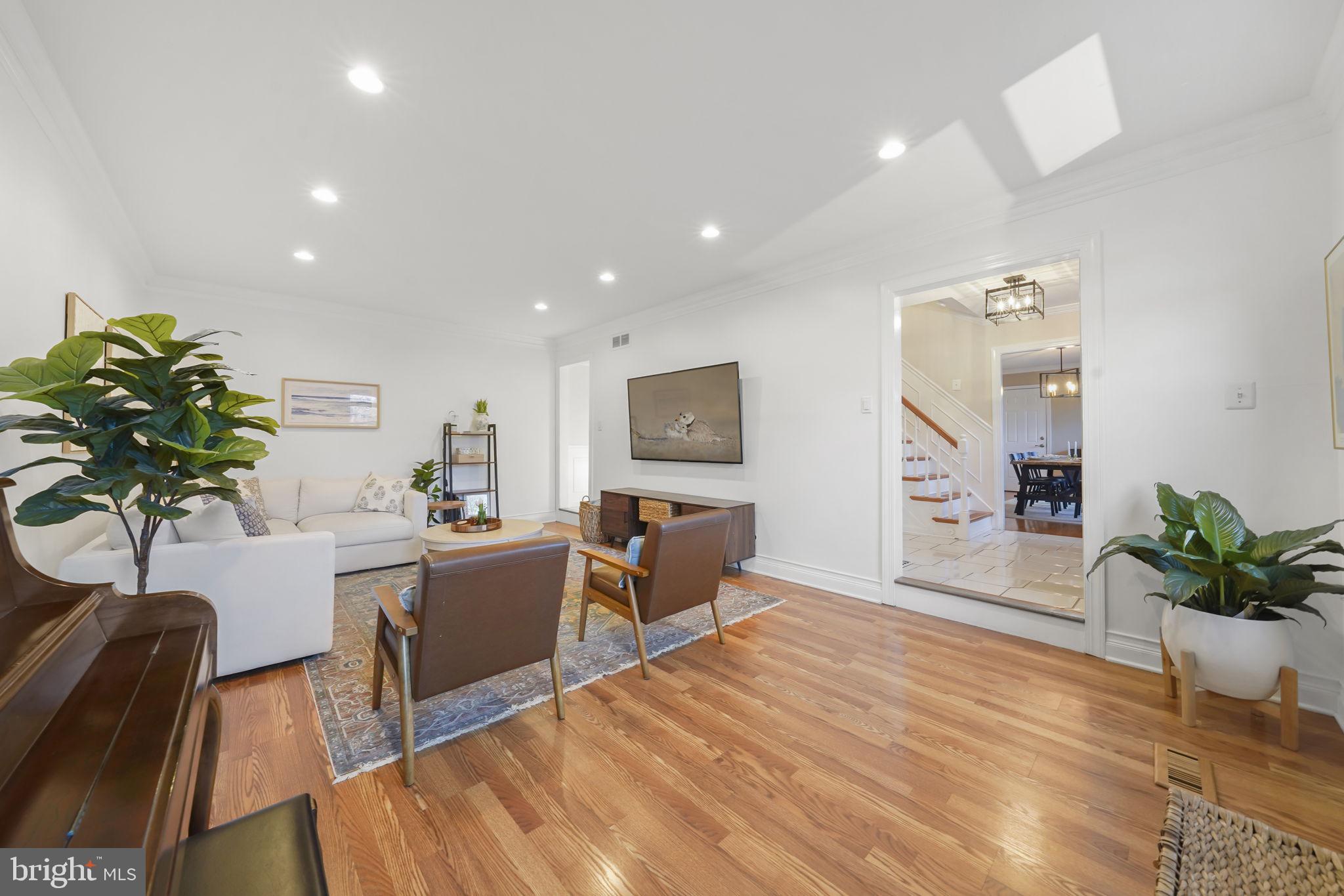 OLD MILL WOODS - Residential