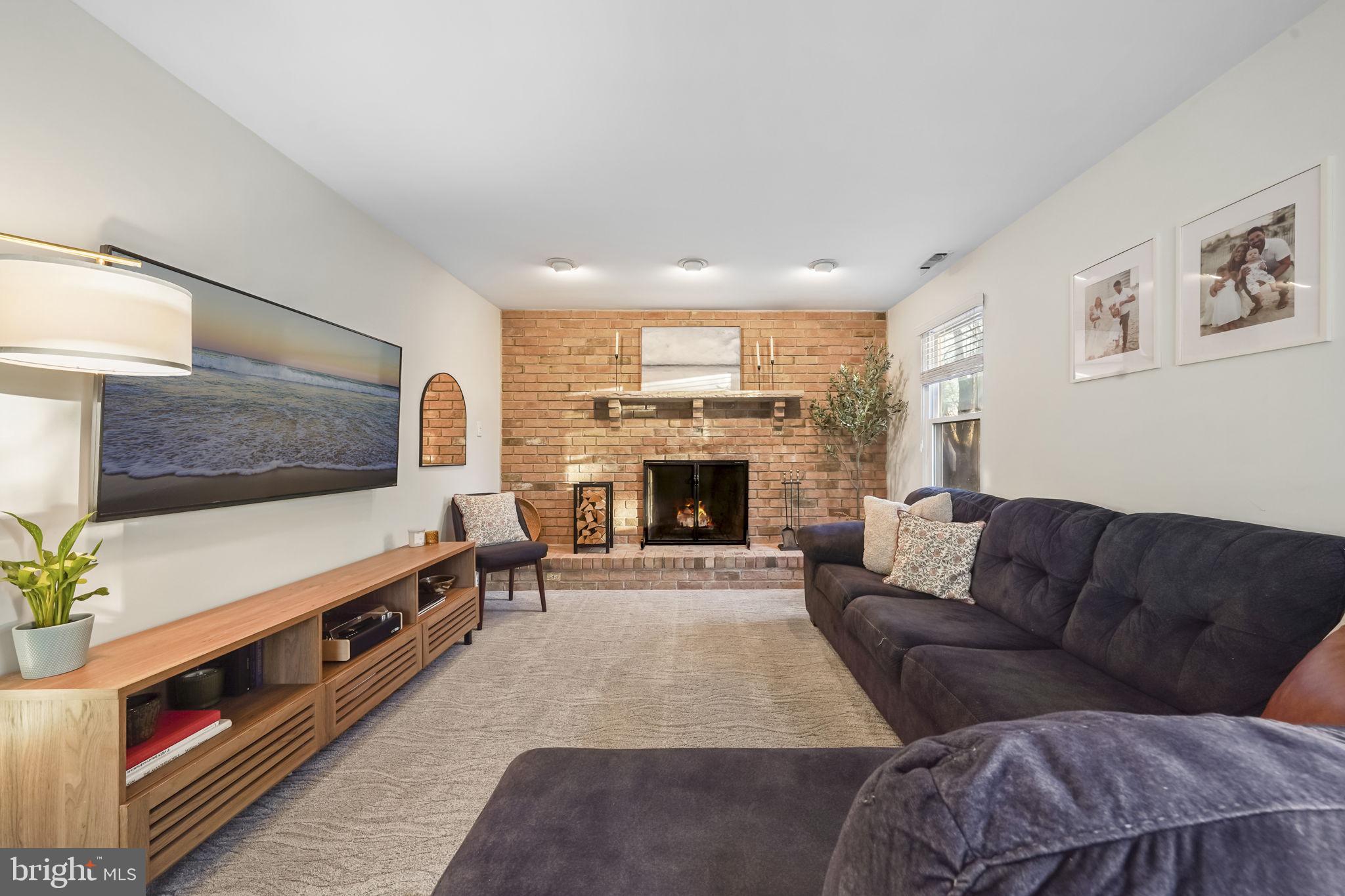 OLD MILL WOODS - Residential