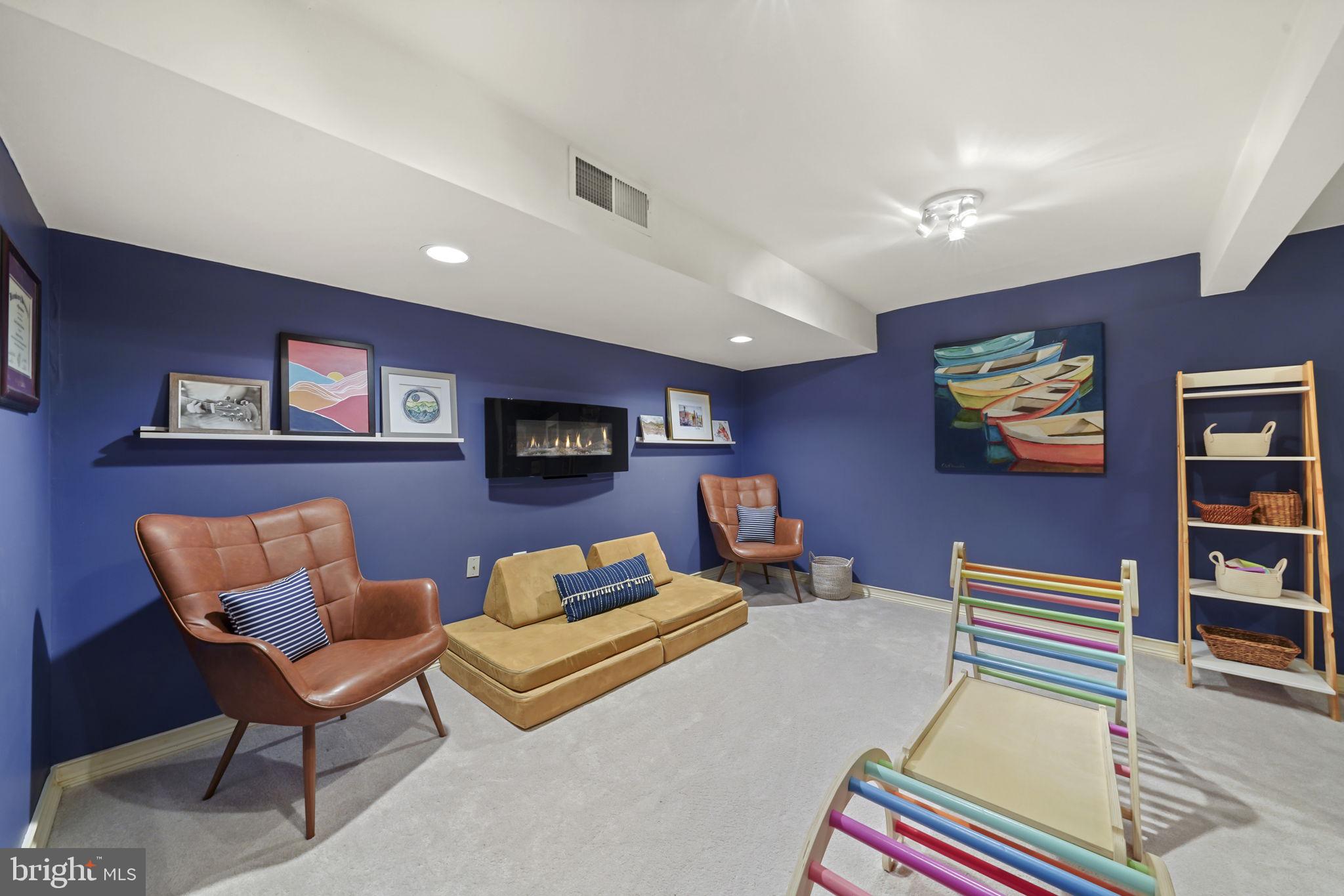 OLD MILL WOODS - Residential