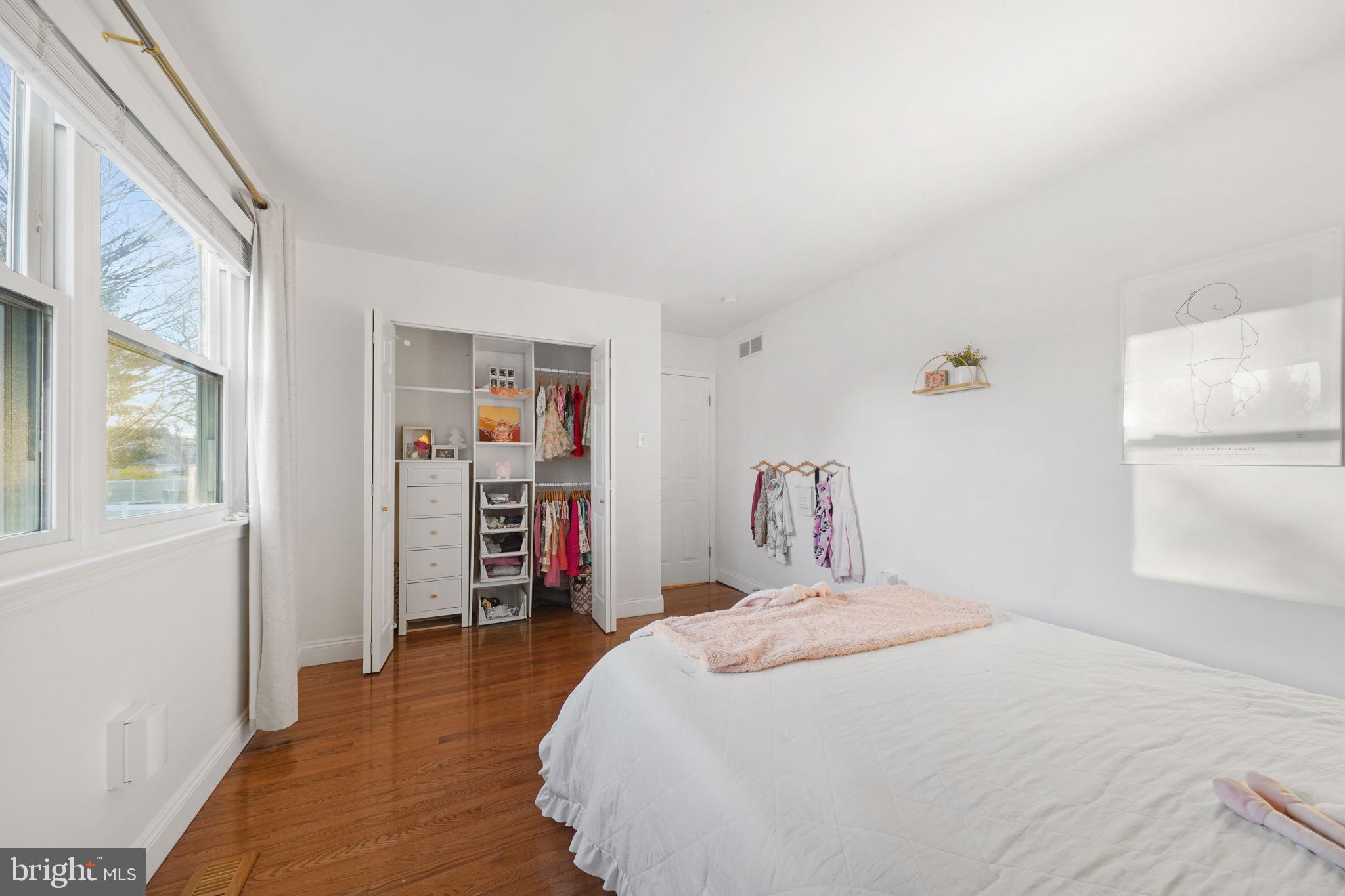 OLD MILL WOODS - Residential