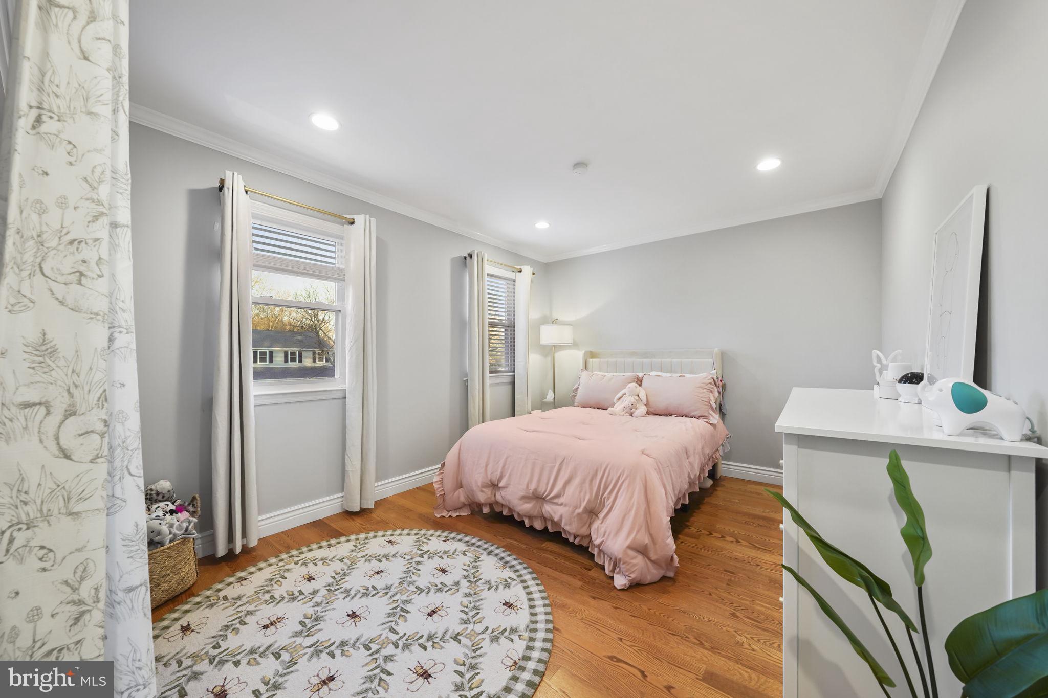 OLD MILL WOODS - Residential