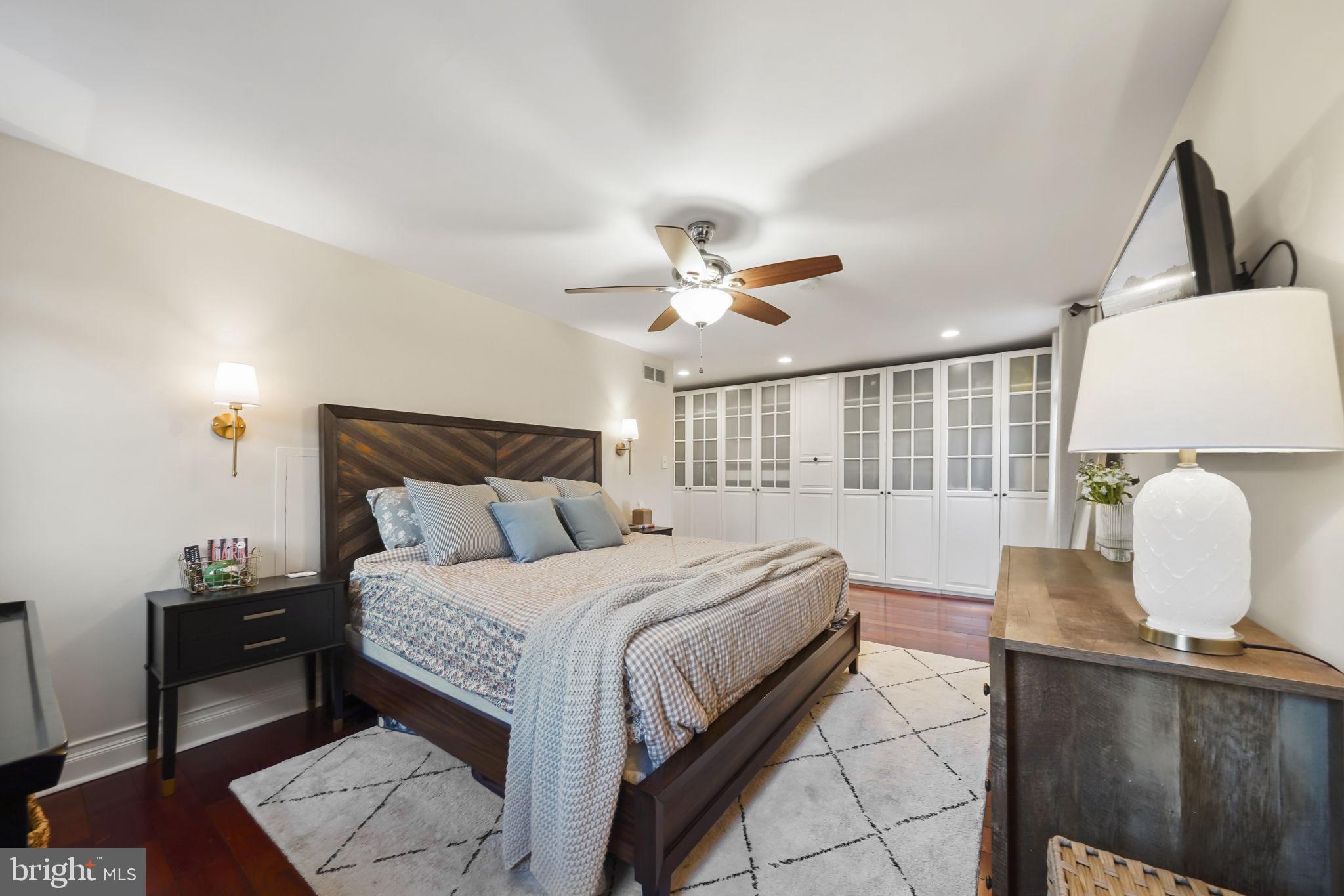 OLD MILL WOODS - Residential