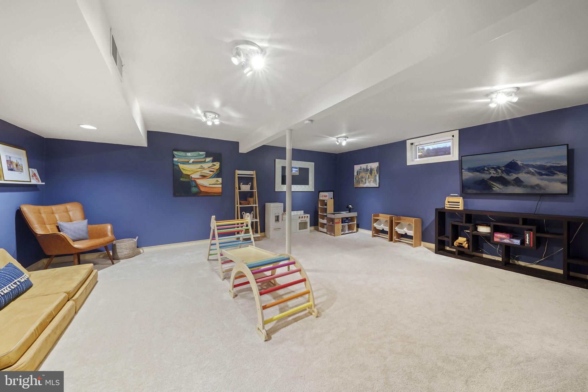 OLD MILL WOODS - Residential