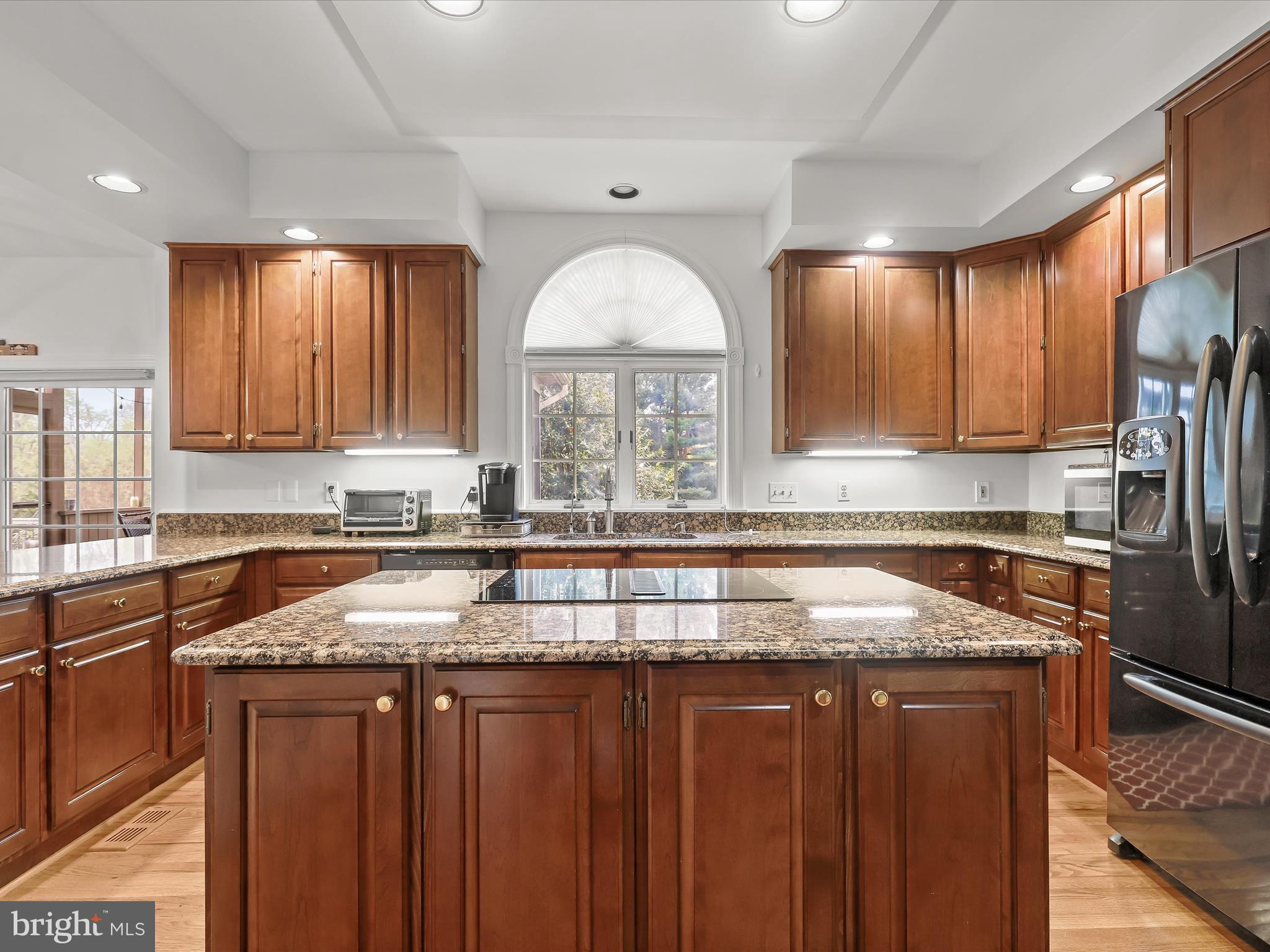 MANOR FIELDS - Residential