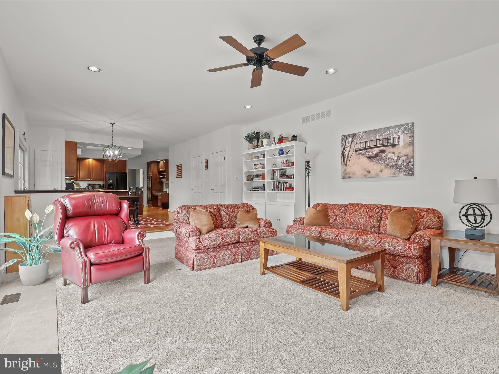 MANOR FIELDS - Residential