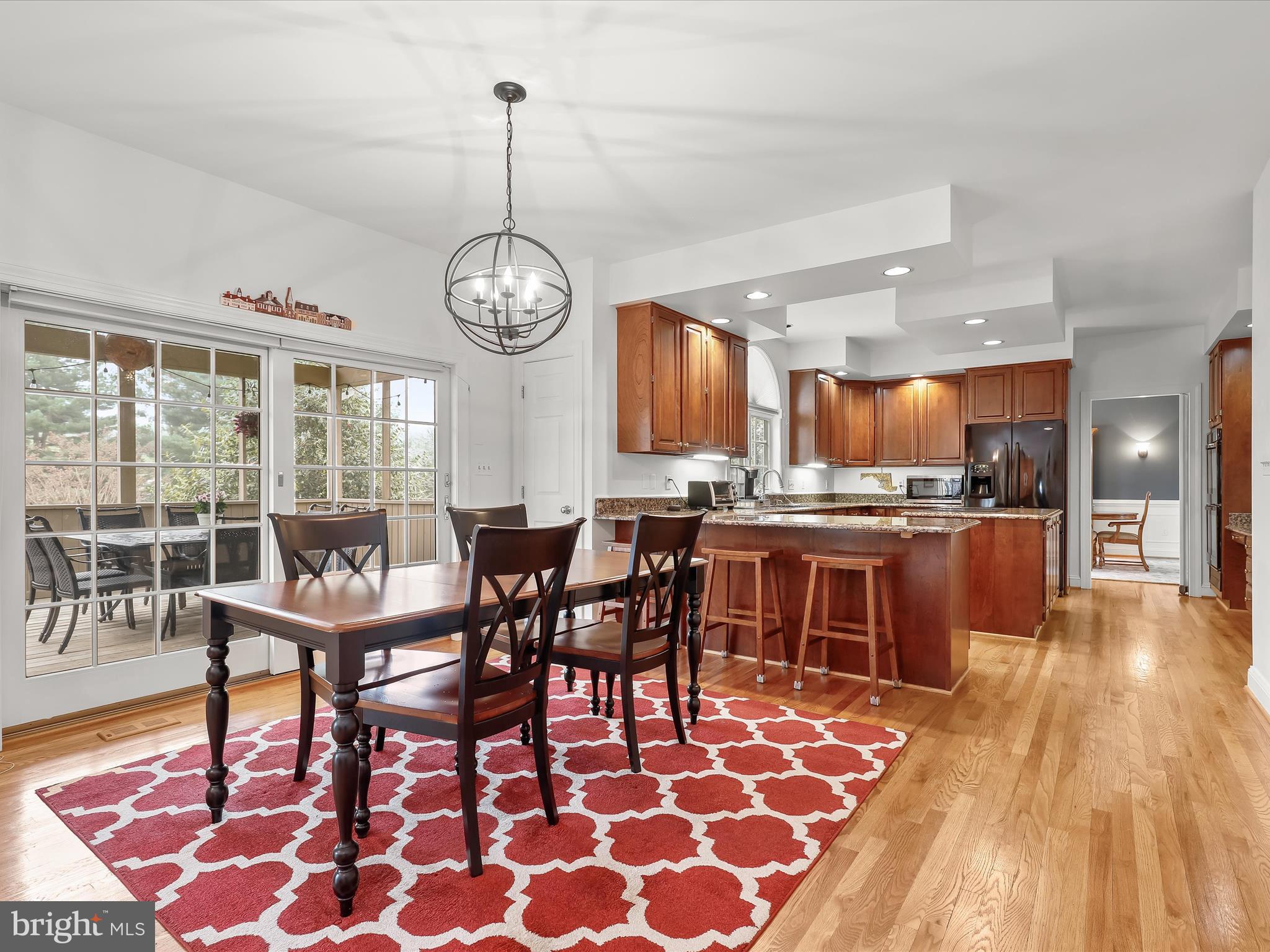 MANOR FIELDS - Residential