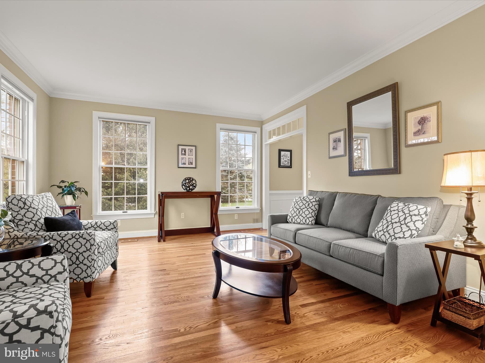 MANOR FIELDS - Residential