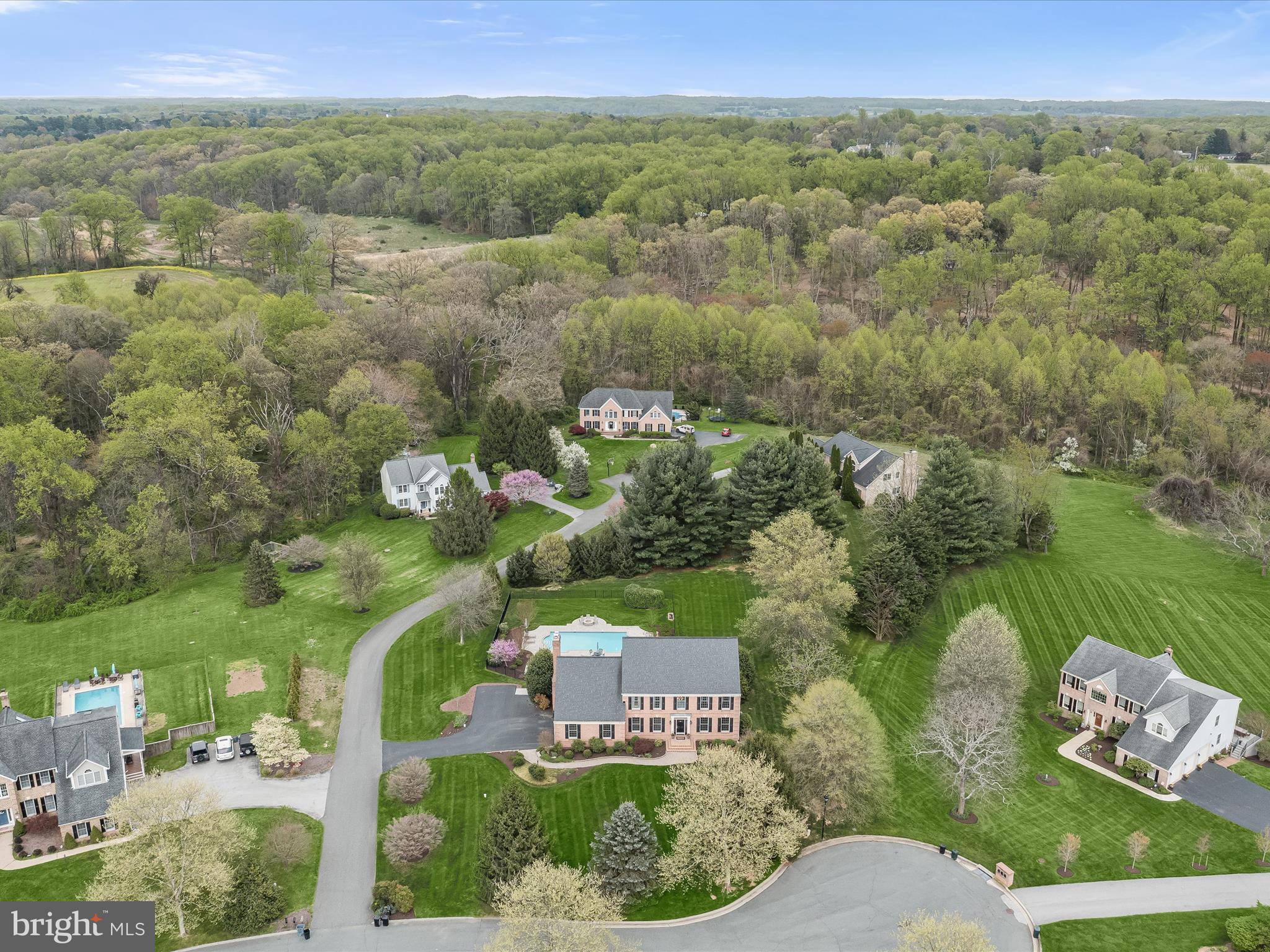 MANOR FIELDS - Residential