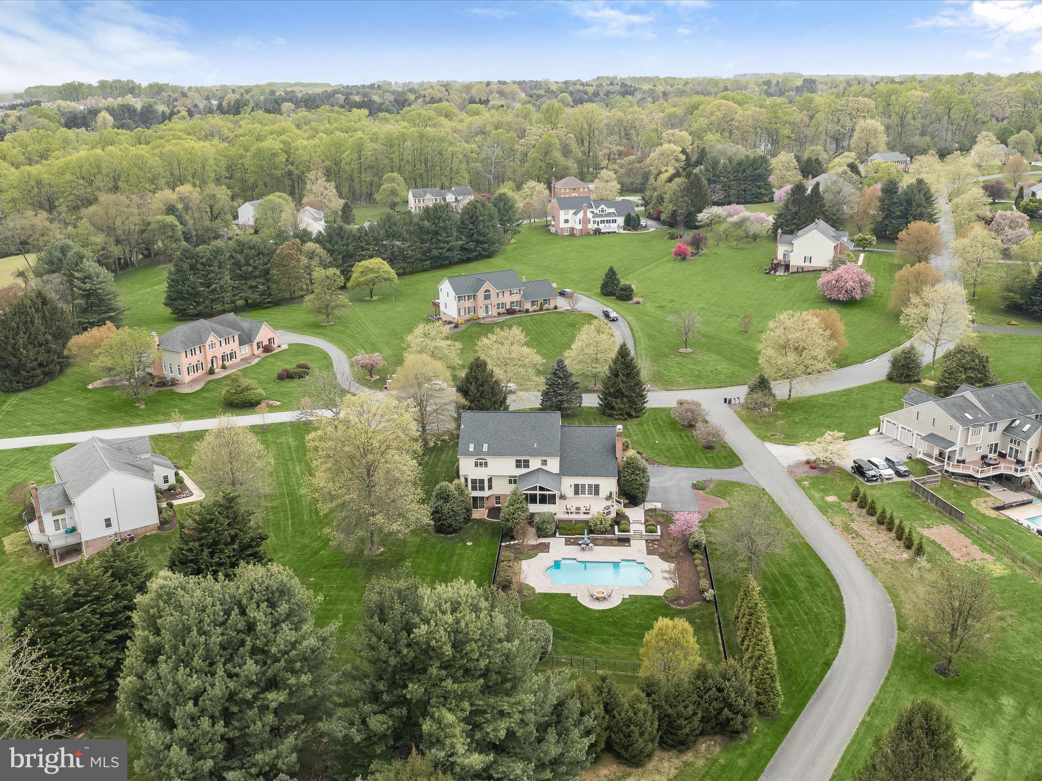 MANOR FIELDS - Residential