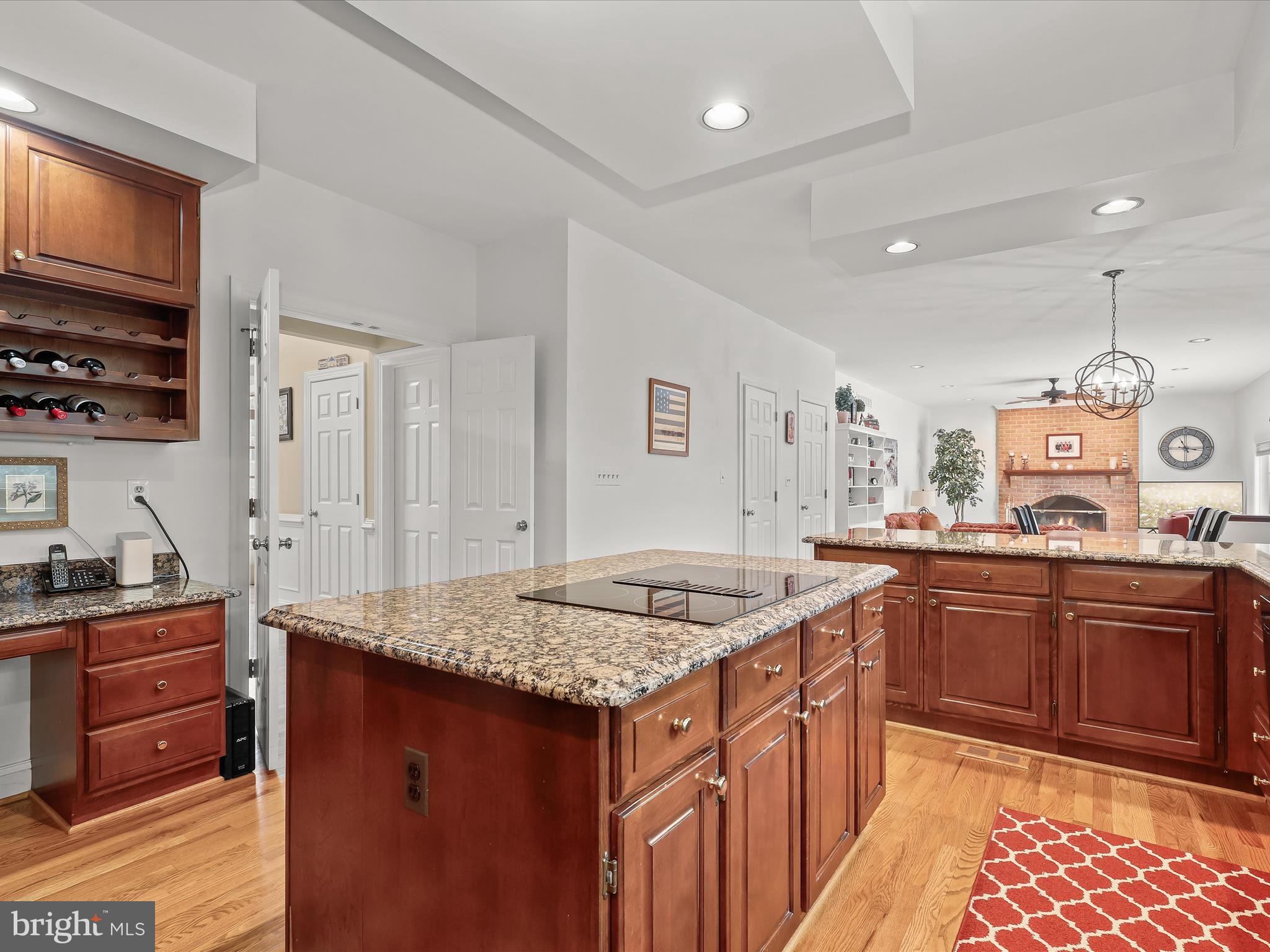 MANOR FIELDS - Residential