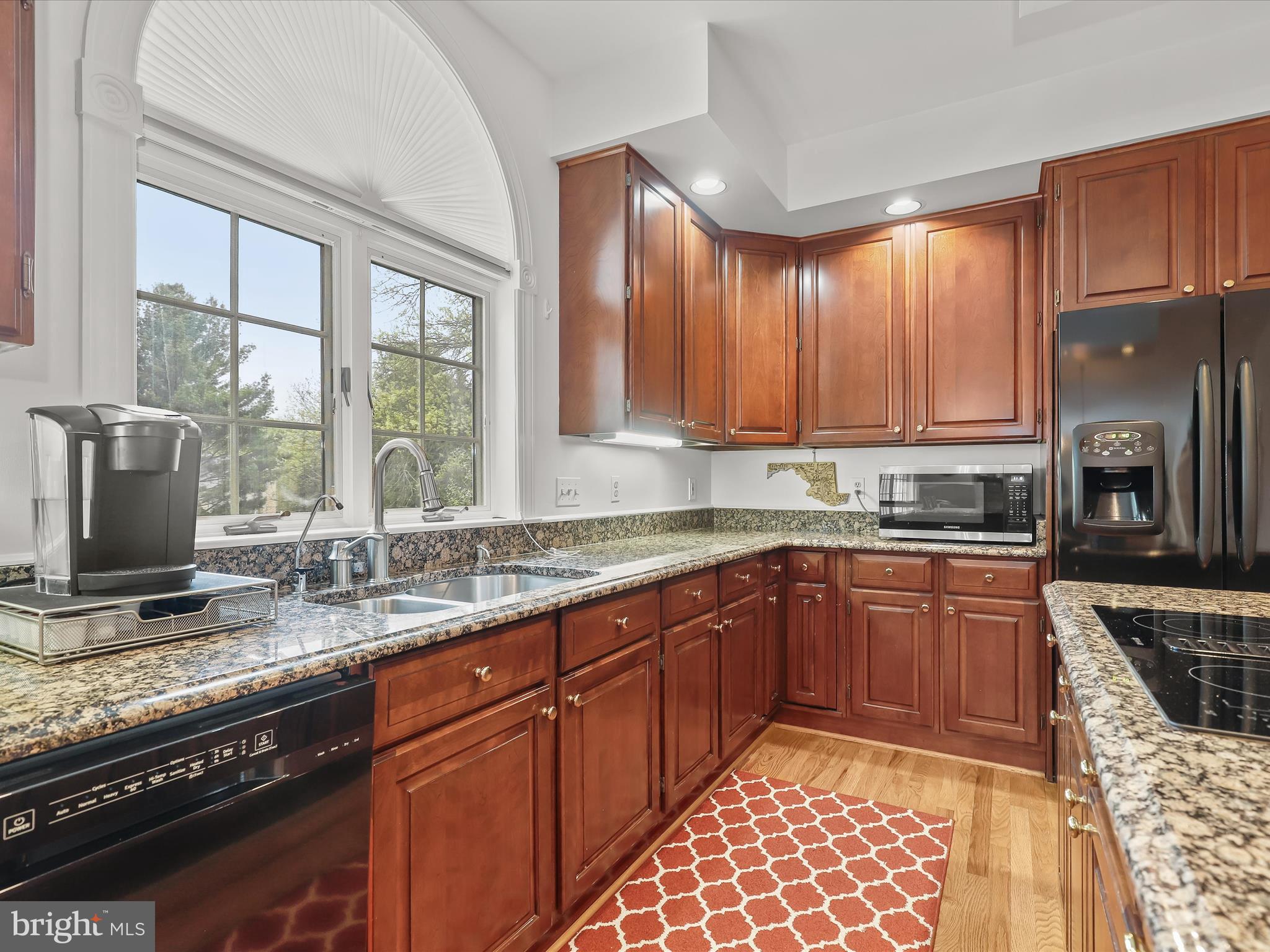 MANOR FIELDS - Residential