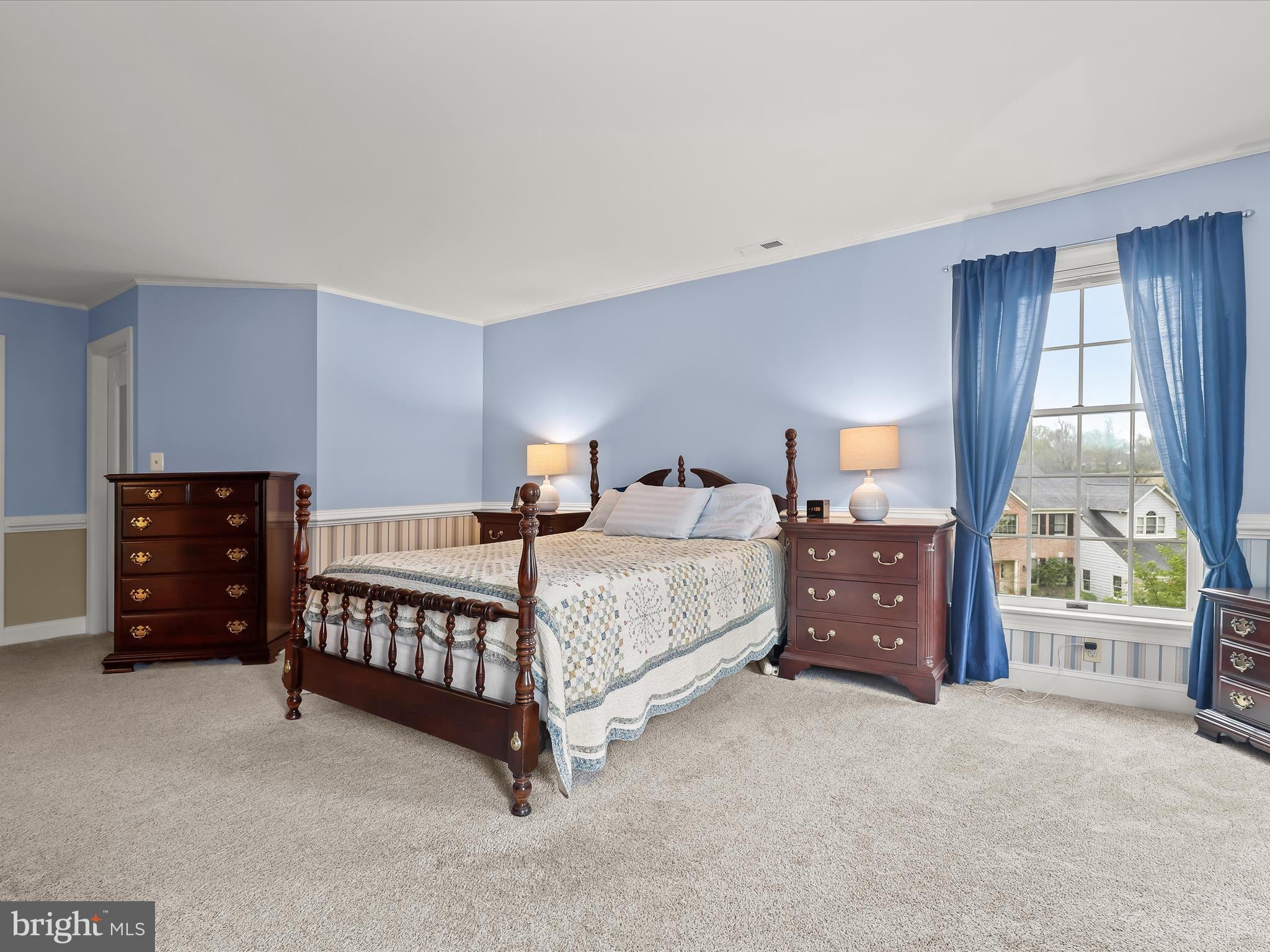 MANOR FIELDS - Residential