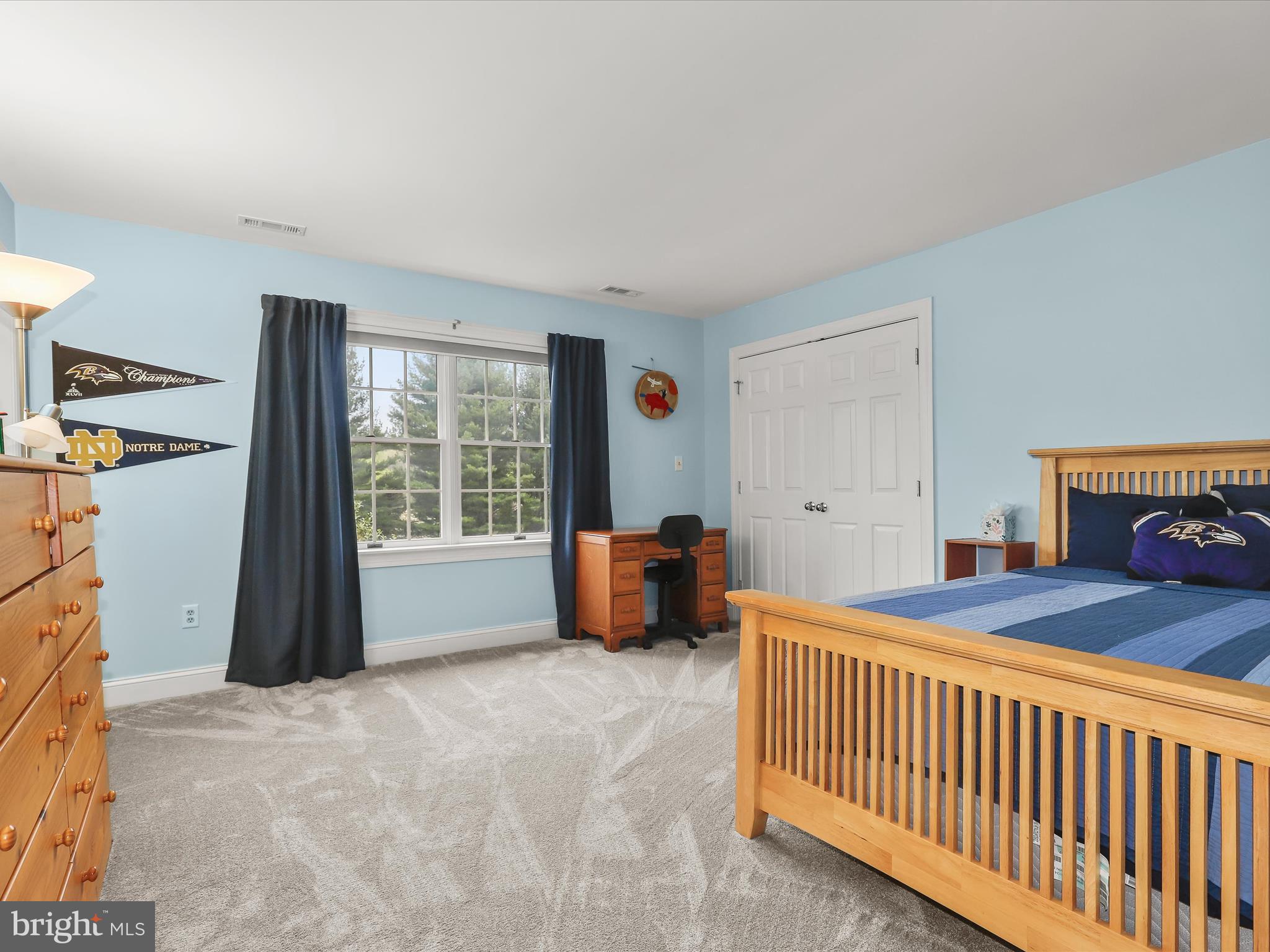 MANOR FIELDS - Residential