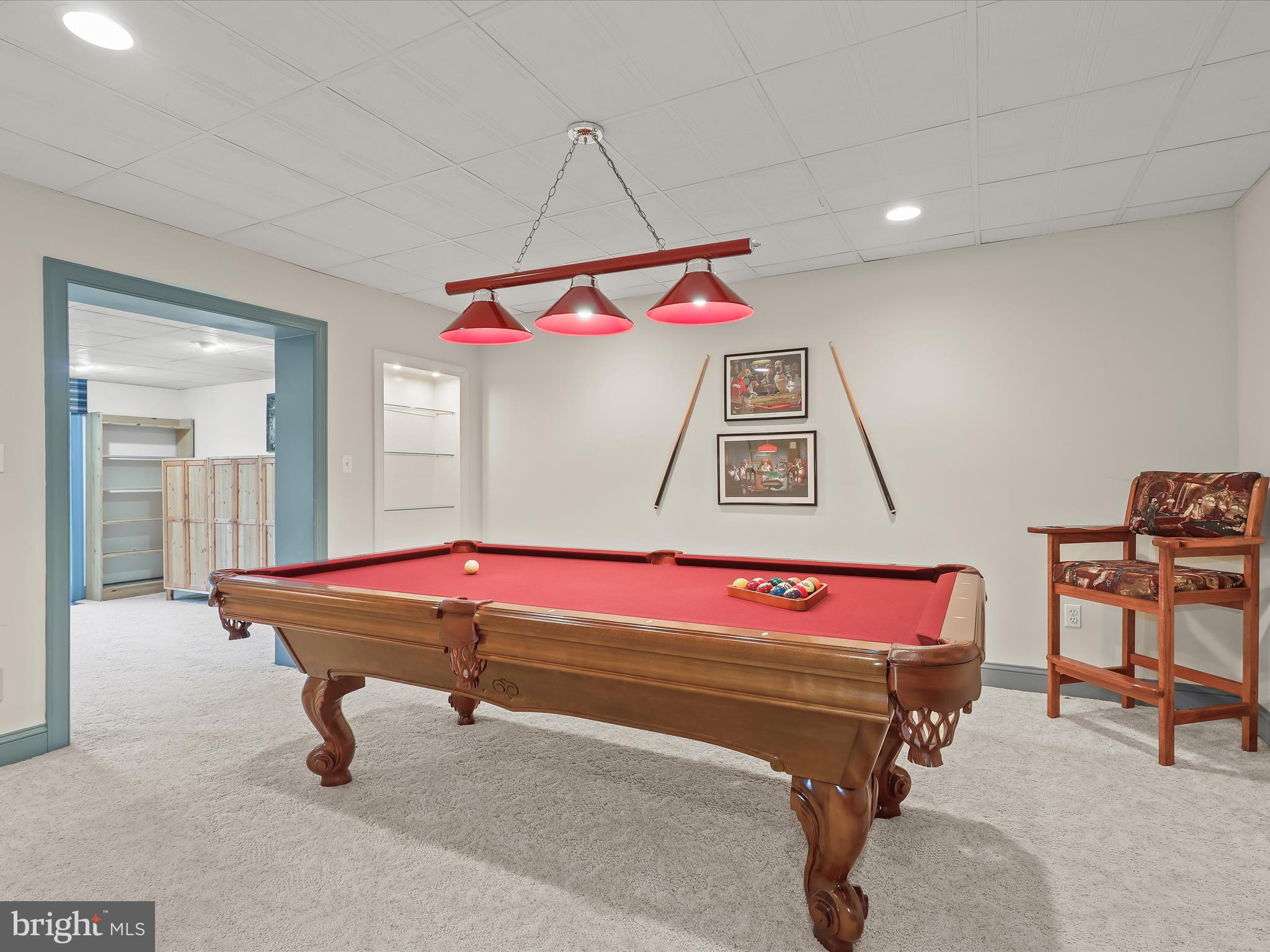 MANOR FIELDS - Residential