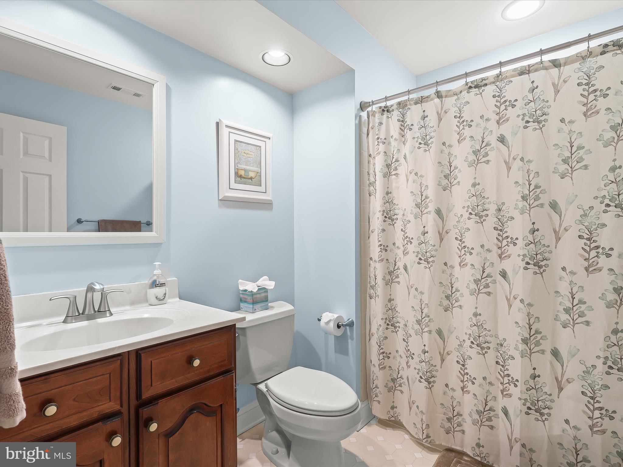 MANOR FIELDS - Residential