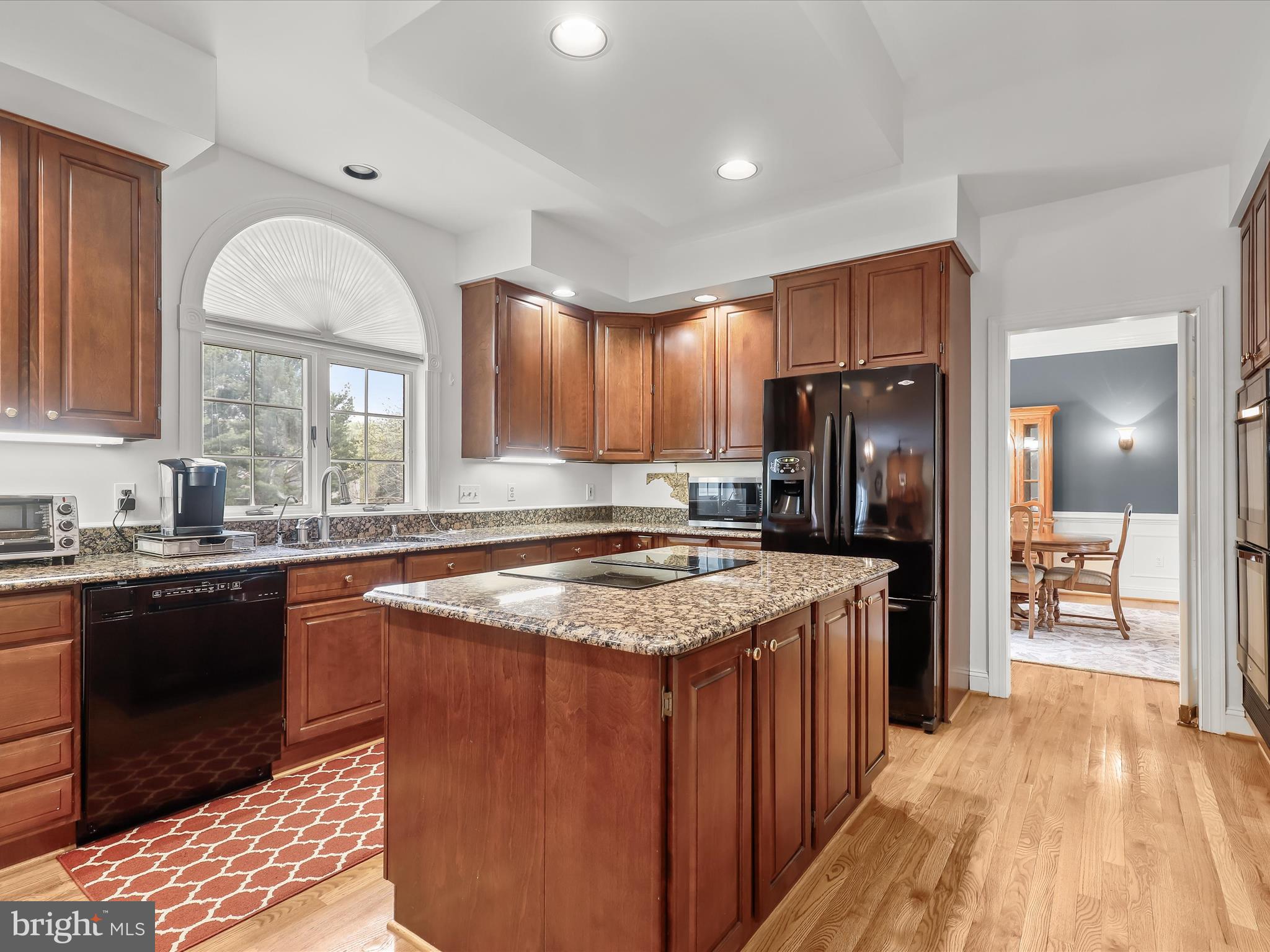 MANOR FIELDS - Residential