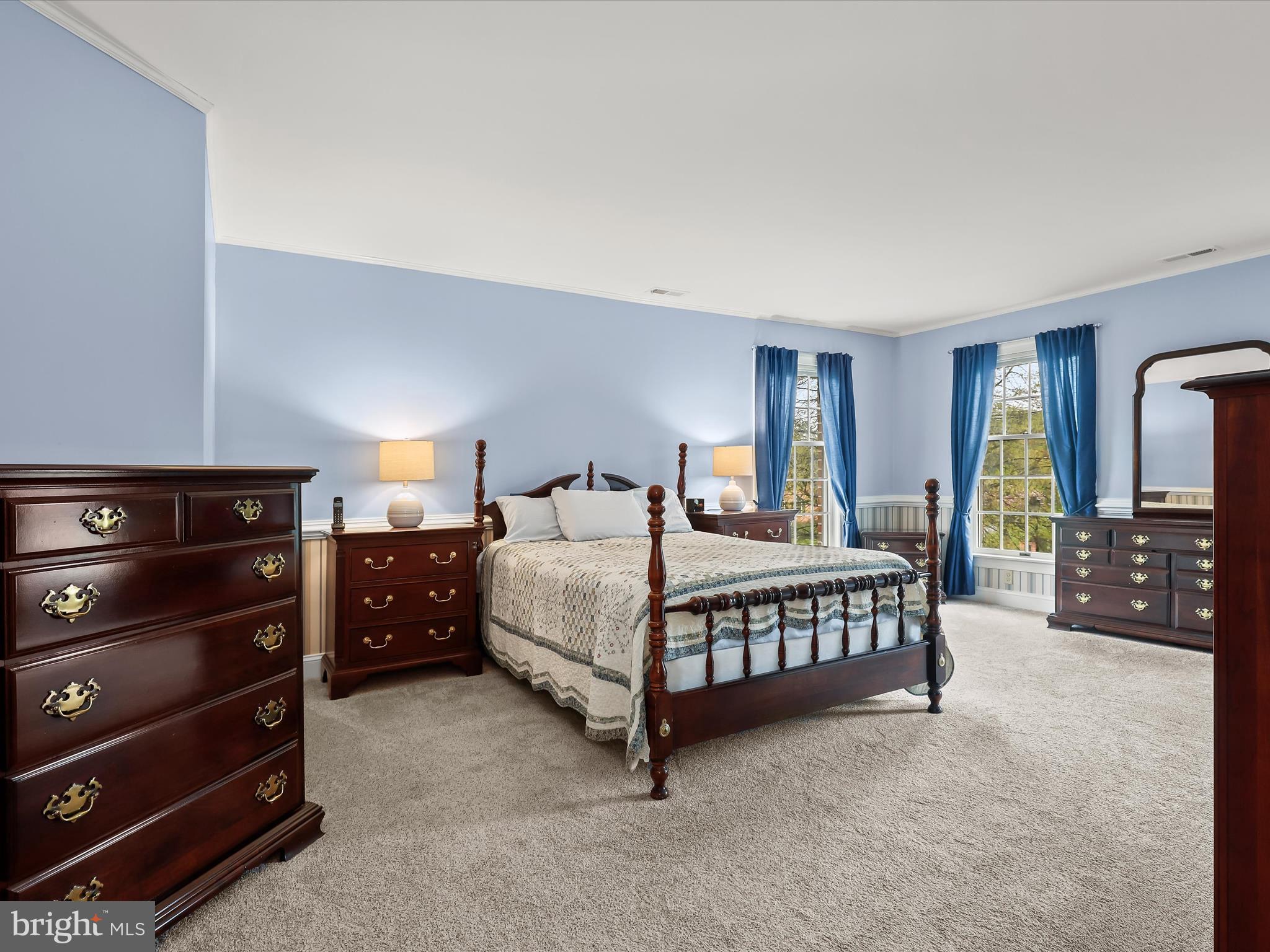 MANOR FIELDS - Residential