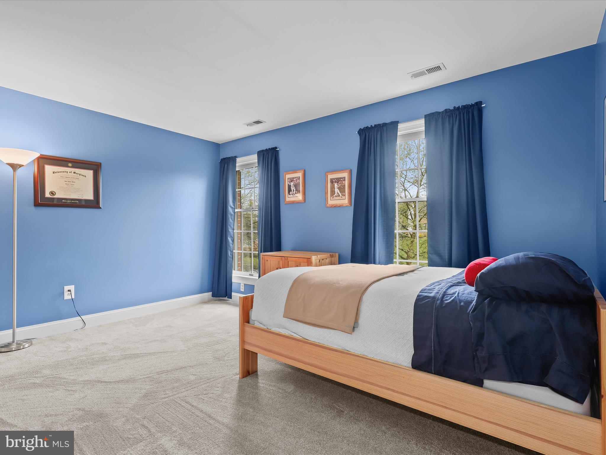 MANOR FIELDS - Residential