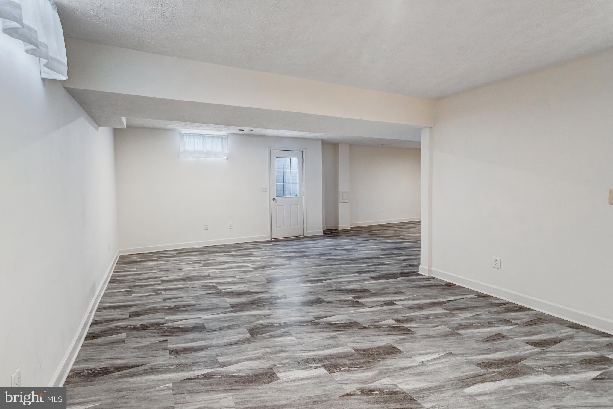 PERRY FARMS - Residential Lease