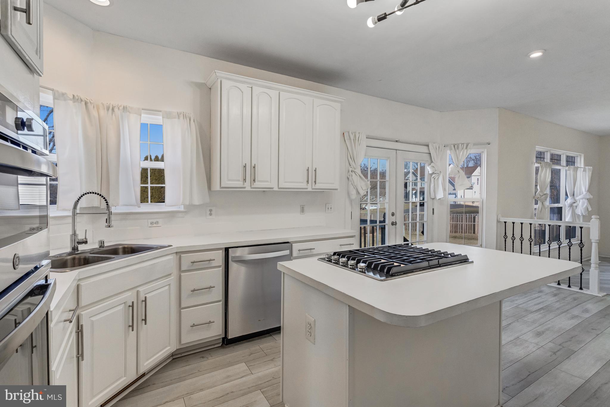 PERRY FARMS - Residential Lease